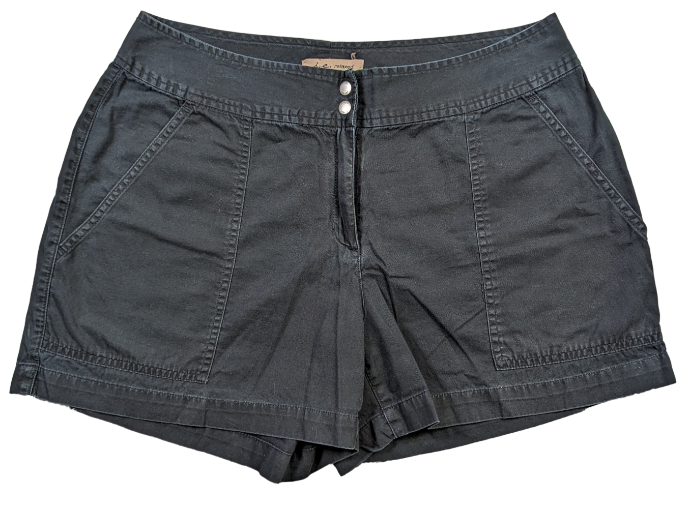 i.e. Relaxed Black shorts Size 10P Get ready to rock these Relaxed Black shorts in size 10P! Made with 100% cotton, these shorts offer a comfortable and stylish fit 