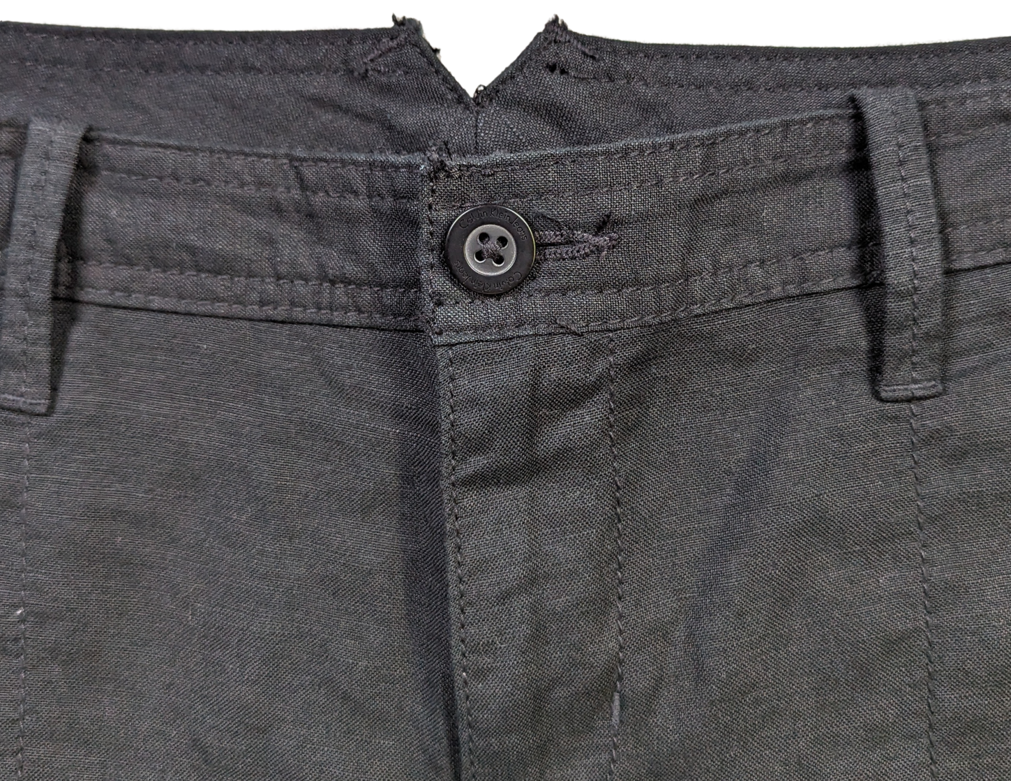 Calvin Klein Black Linen-blend Shorts Size 10 These Calvin Klein Black Linen-blend Shorts in size 10 offer a stylish and comfortable option for any summer outfit. Wi