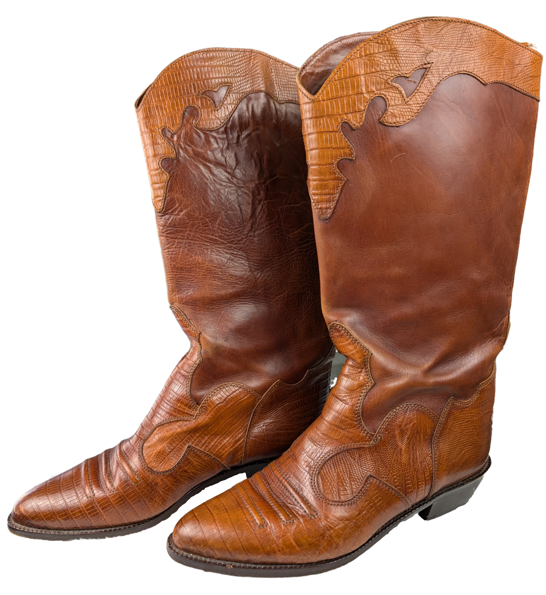 Joan & David Cowgirl Boots Size 37 Elevate your Western style with Joan & David Cowgirl Boots, handmade in Italy with luxurious lizard trim. These boots feature lo