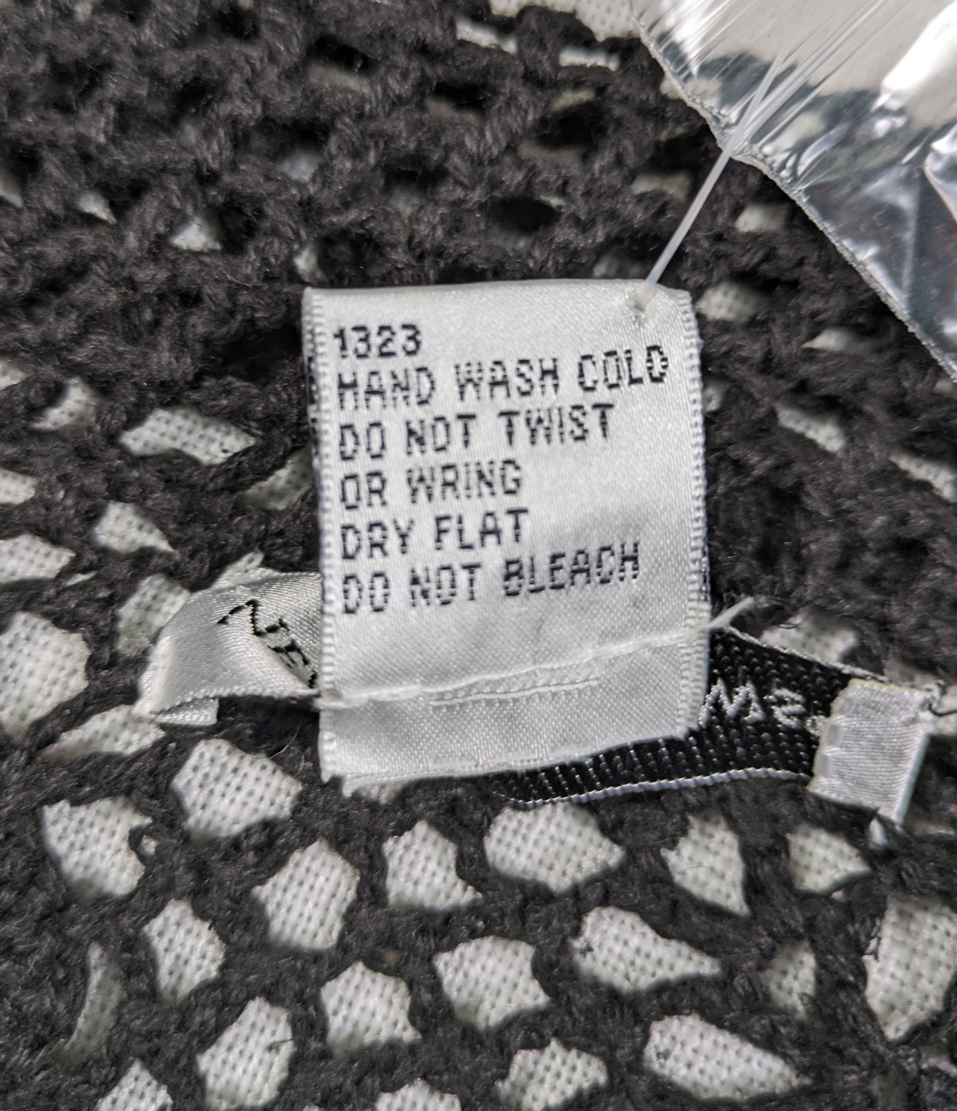 Vintage Newport News Black Crochet Cardigan Sweater 3/4 Sleeve Size 1XLook effortlessly stylish with this Vintage Newport News Black Crochet Cardigan Sweater.  