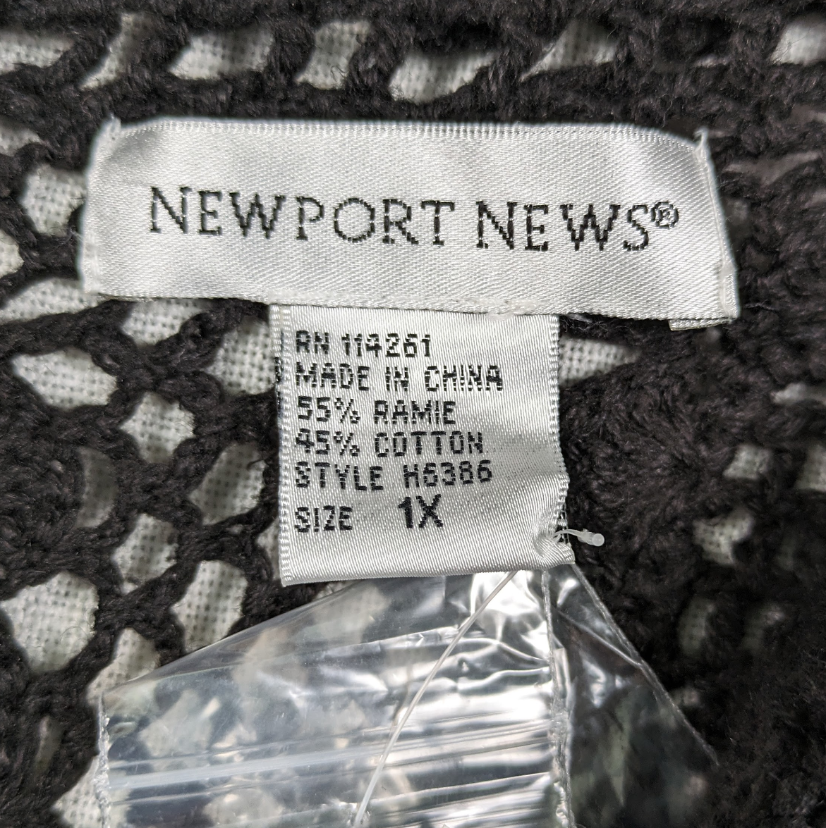 Vintage Newport News Black Crochet Cardigan Sweater 3/4 Sleeve Size 1XLook effortlessly stylish with this Vintage Newport News Black Crochet Cardigan Sweater.  