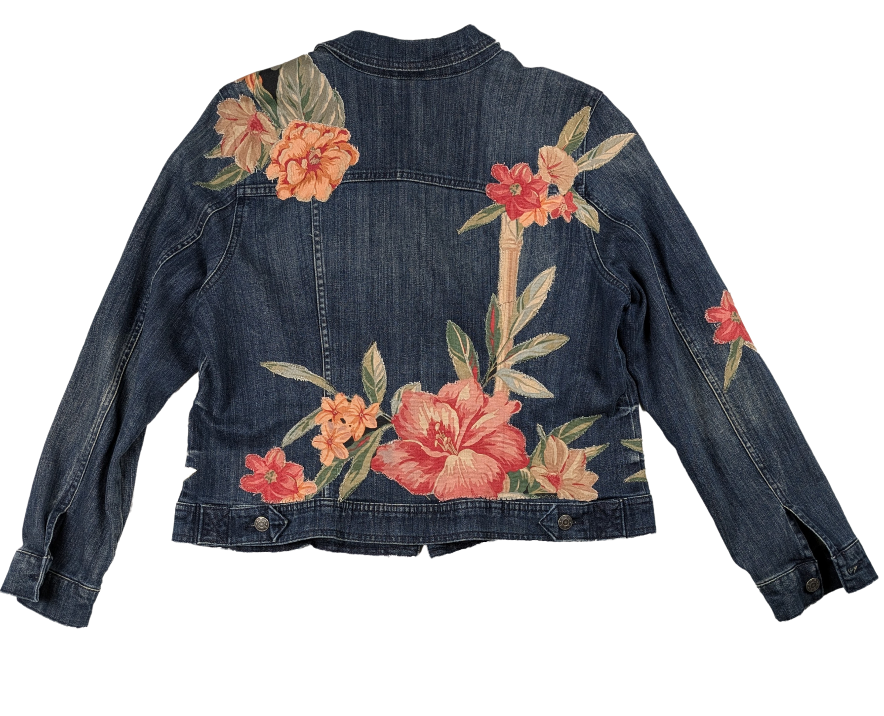 Refreshed - ANA Upcycled Denim Jacket Size XL Elevate your style and make a positive impact with the ANA Upcycled Denim Jacket. Made with tropical fabric and a sligh