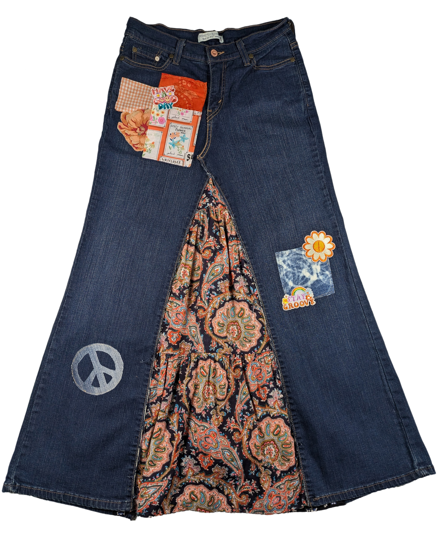 Refreshed - Levis Upcycled Maxi Skirt Size 10p Levi's have been known as versatile clothing for many years, but this kicks it up a notch!  A skirt that is made from 