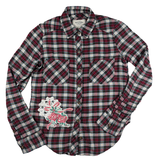 Refreshed - Abercrombie & Fitch Upcycled Plaid Flannel Size XS Treat yourself to some Peace and Joy this season with this upcycled plaid flannel, embellished with vi