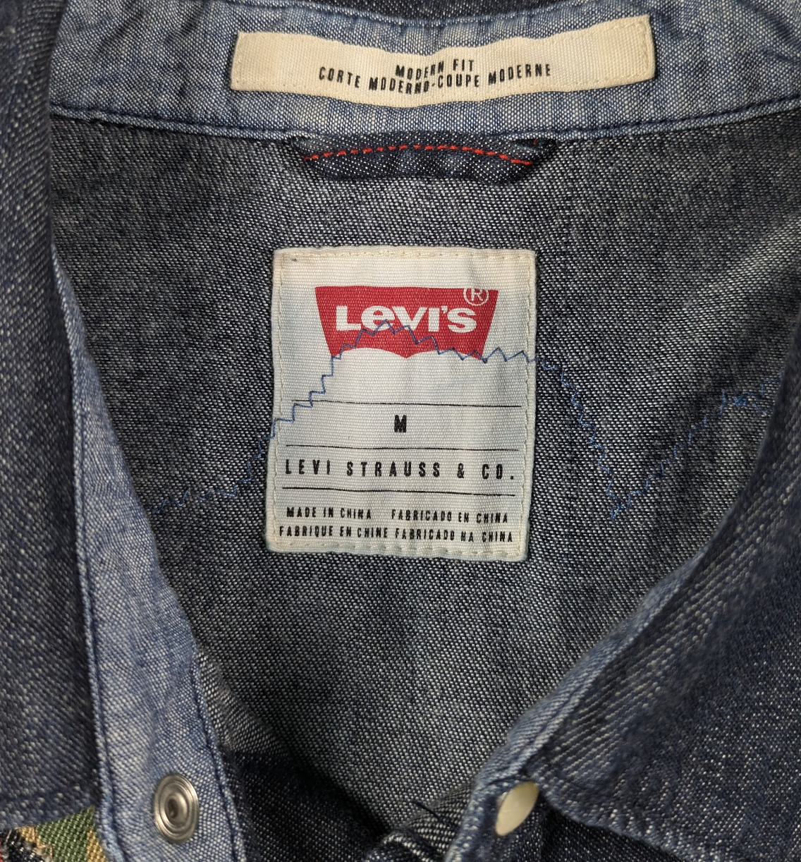 Refreshed - Levi's Upcycled Short Sleeve Denim Shirt Size Medium When the Cowgirl vibe calls, this is the perfect answer!  Short-sleeved for the warmer climates, thi