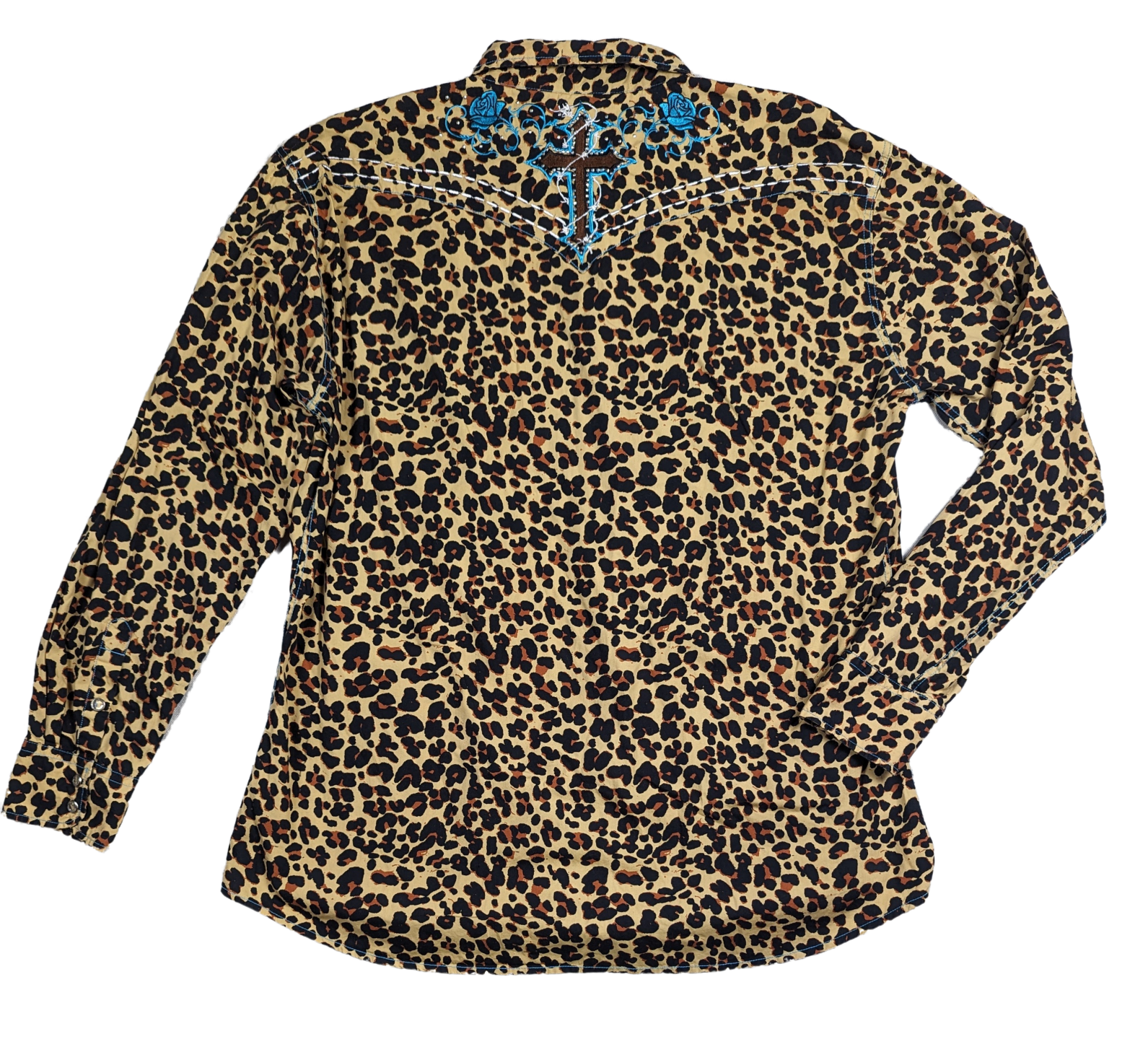 Cowgirl Hardware Leopard Print Long Sleeve Blouse size XL Unleash your wild side with this Cowgirl Hardware Leopard Print Blouse! The snap front and turquoise topsti