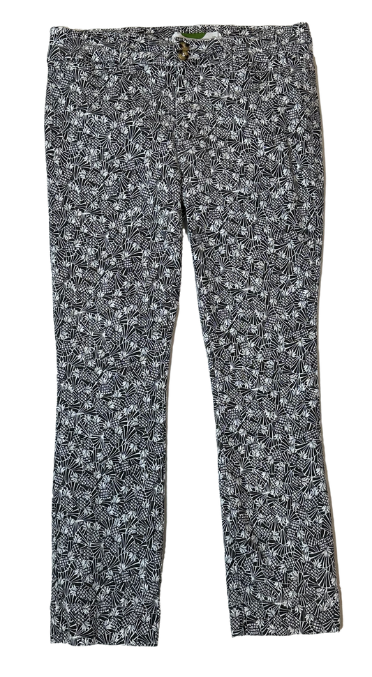 Anthropologie Black & White Pineapple Print Bowery Ankle Crop Pants size 10R Satisfy your craving for fashion with these playful pants by Anthropologie. Featuring a 