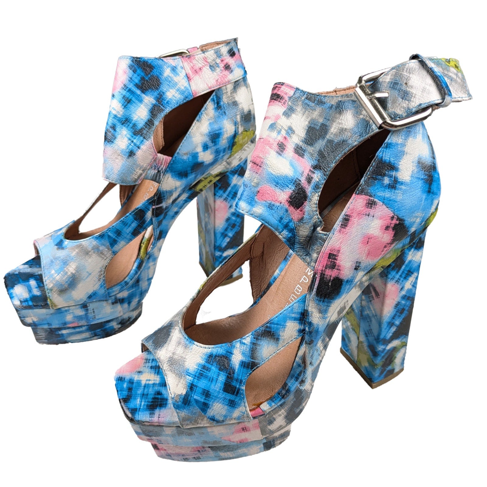 Jeffrey Campbell Seem Platform High Heels Size 6 Step up your style game with these stunning Jeffrey Campbell Seem Platform High Heels! These shoes are in great cond