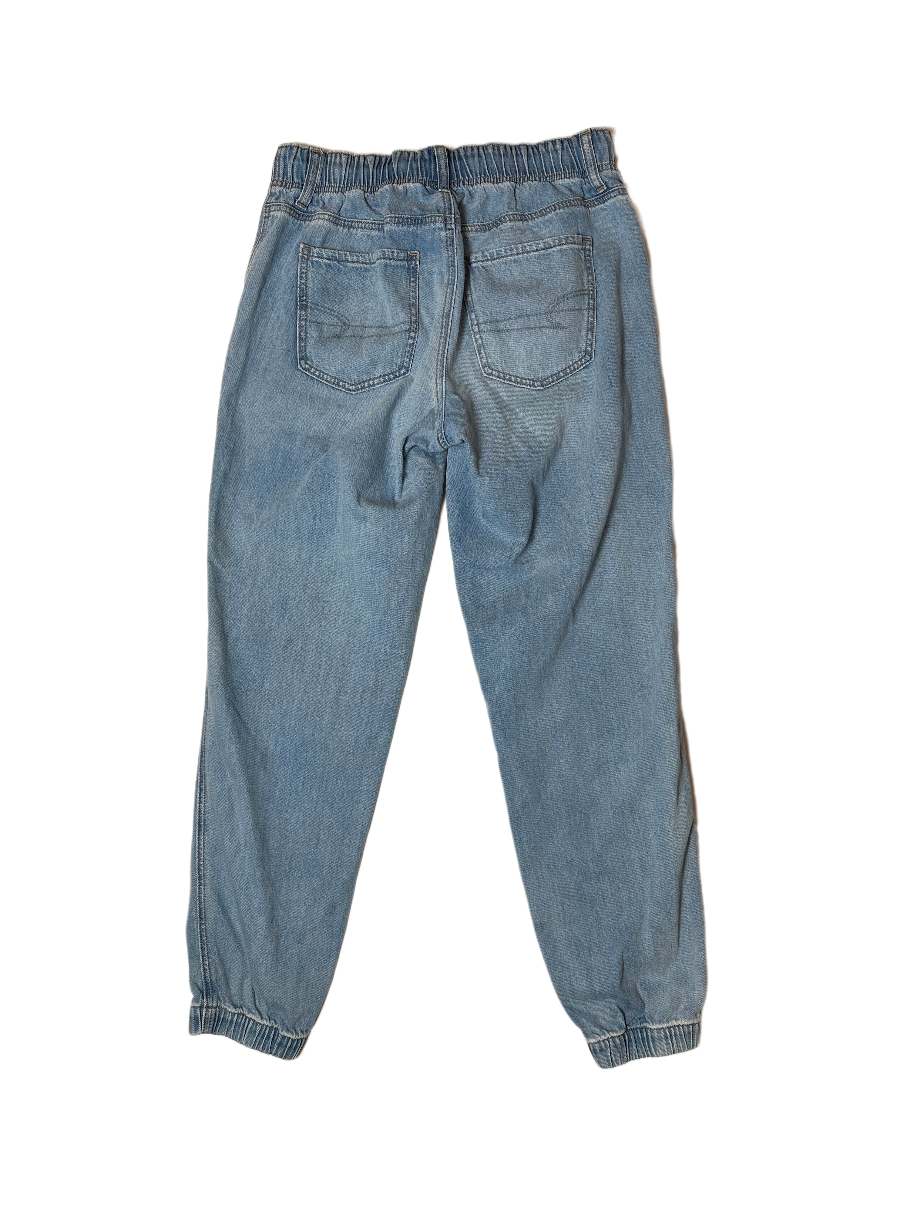 American EagleThese American Eagle joggers provide a comfortable, classic fit. Made from a faded blue denim, these joggers feature a drawstring waistband for an adjustable fit andJeansAmerican Eagle Faded Denim Drawstring Waist JoggersAmerican Eagle Faded Denim Drawstring Waist Joggers