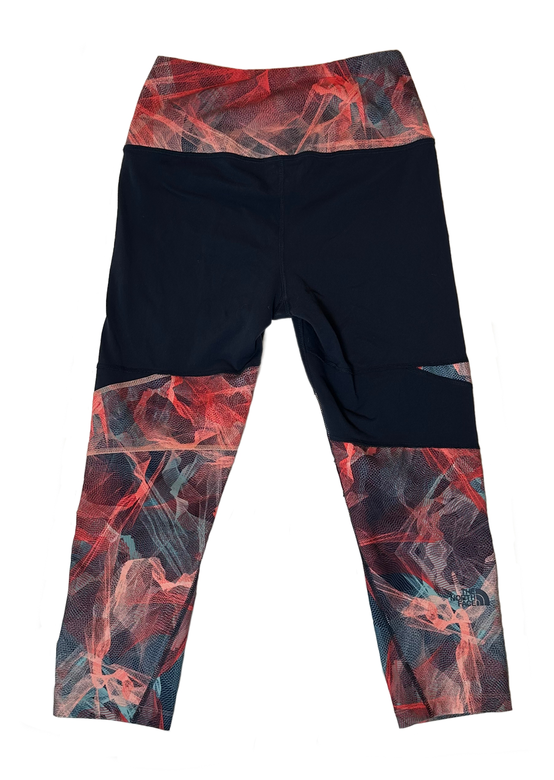 North Face Motivation High Rise Pants Crop Printed Flash Dry Navy Desert Flower! These stylishly cropped, navy-blue pants are made with Flash Dry fabric, keeping you dry and coPantsThe North Face Motivation High Rise Pants Crop Printed Flash Dry Navy North Face Motivation High Rise Pants Crop Printed Flash Dry Navy Desert Flower