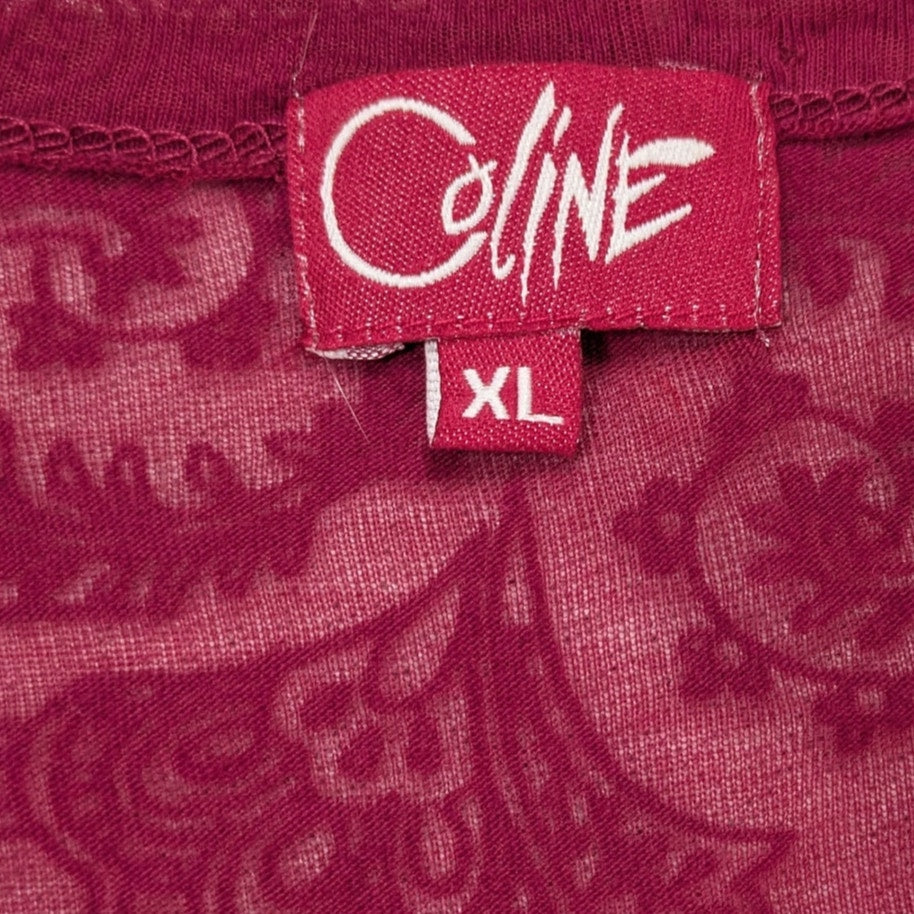 Coline Gray and Magenta Short Sleeve Dress with Lacing at Neck and BacStep out in style with this charming Coline dress, a lovely blend of comfort and chic design! t