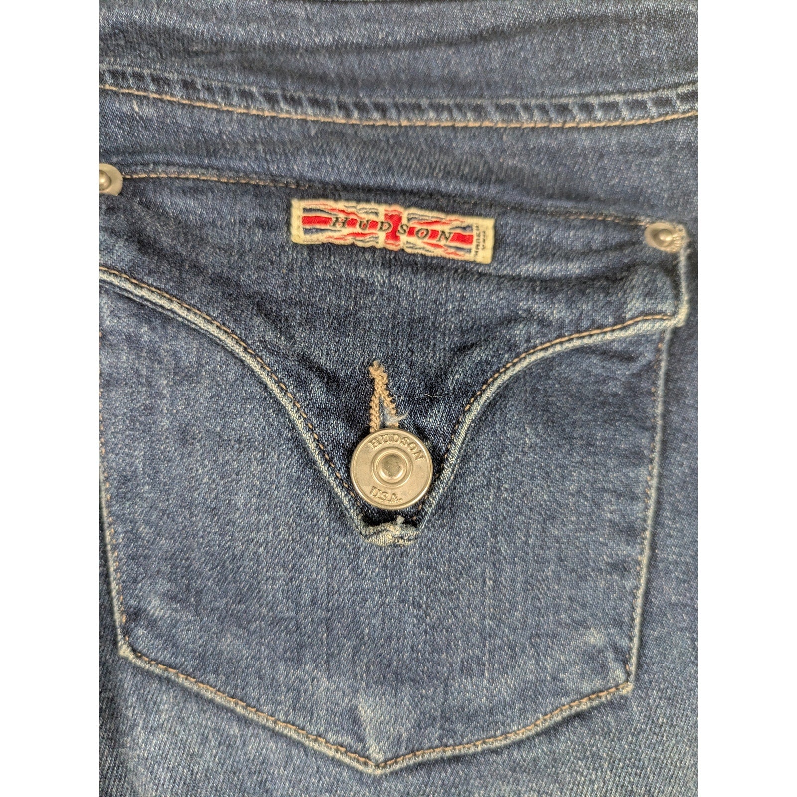 Hudson Colin Skinny Crop Ankle Mid Rise Jeans Flap Pocket NWOT Size 27Elevate your denim collection with these fantastic Hudson Colin Skinny Crop Ankle Mid Rise Jean