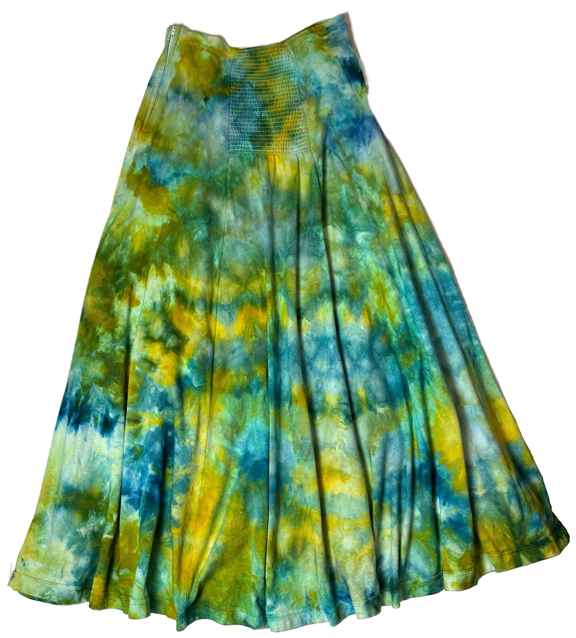 REFRESHED - Lou Nardi Vintage Hand Dyed Multi Color Cotton Skirt Size Lou Nardi Vintage Hand Dyed Multi Color Cotton Skirt Size Small
Adding a splash of color to your wardrobe, this Lou Nardi vintage hand dyed skirt is a unique must-ha