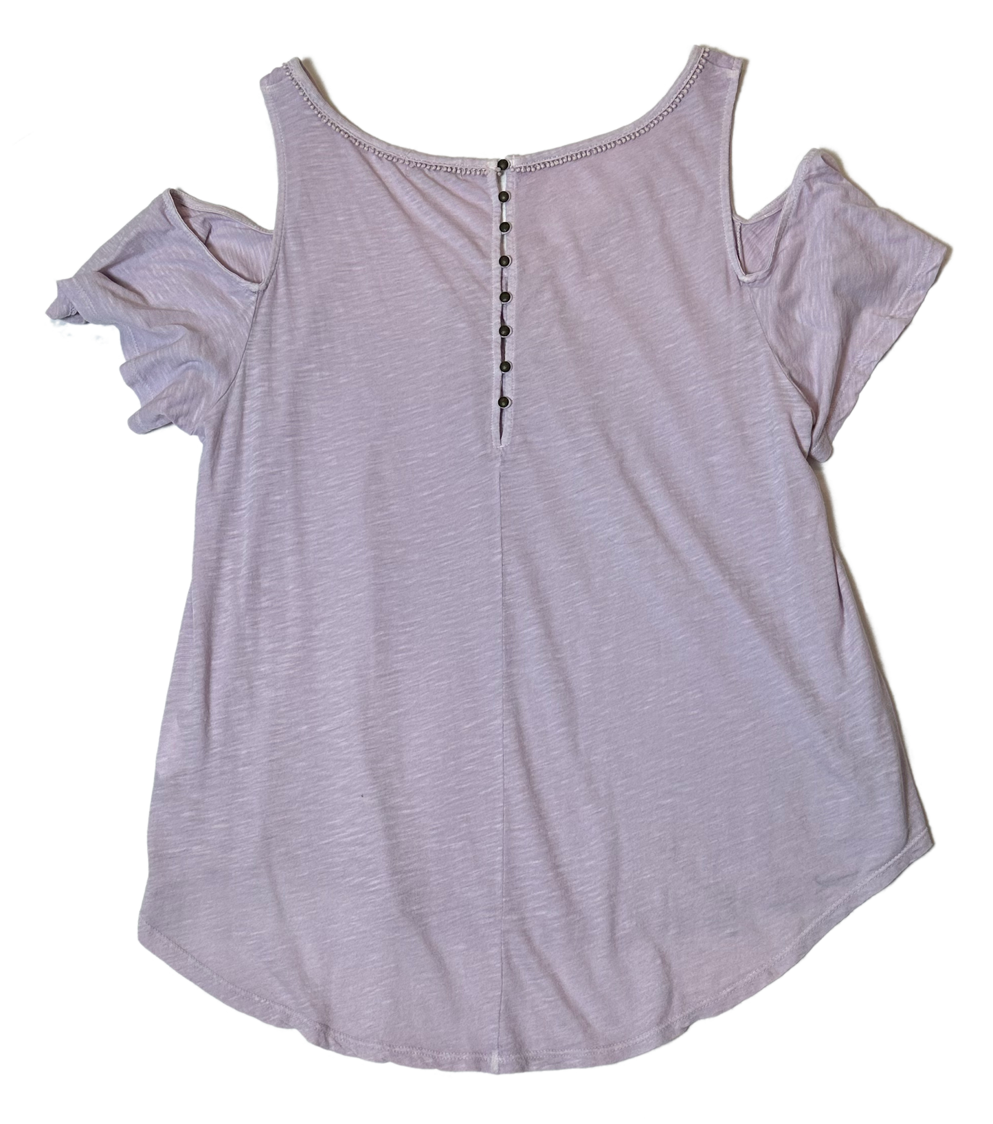 Lucky BrandThis Lucky Brand top is the perfect warm-weather wardrobe staple, crafted from a light lavender fabric with cold shoulder cutouts and short flutter sleeves. Brass buShirts & TopsLucky Brand Cold Shoulder Short Flutter Sleeve Lavender TopLucky Brand Cold Shoulder Short Flutter Sleeve Lavender Top