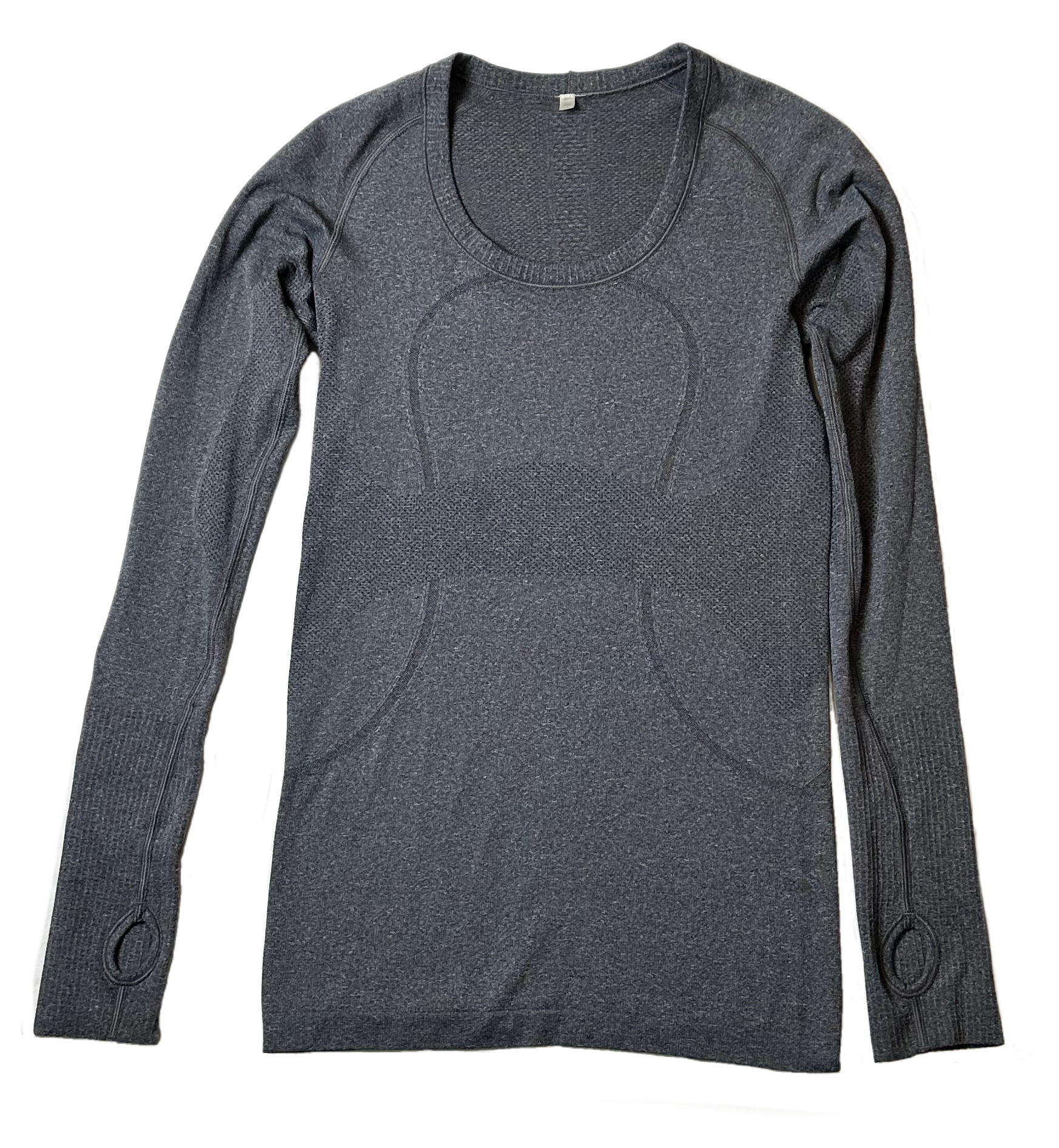 LululemonStay warm and motivated with the Lululemon Long Sleeve Grey Swiftly Tech Top! This body-skimming fit is heather grey and provides thumb holes to keep your hands warmTopsLululemon Long Sleeve Grey Swiftly Tech TopLululemon Long Sleeve Grey Swiftly Tech Top