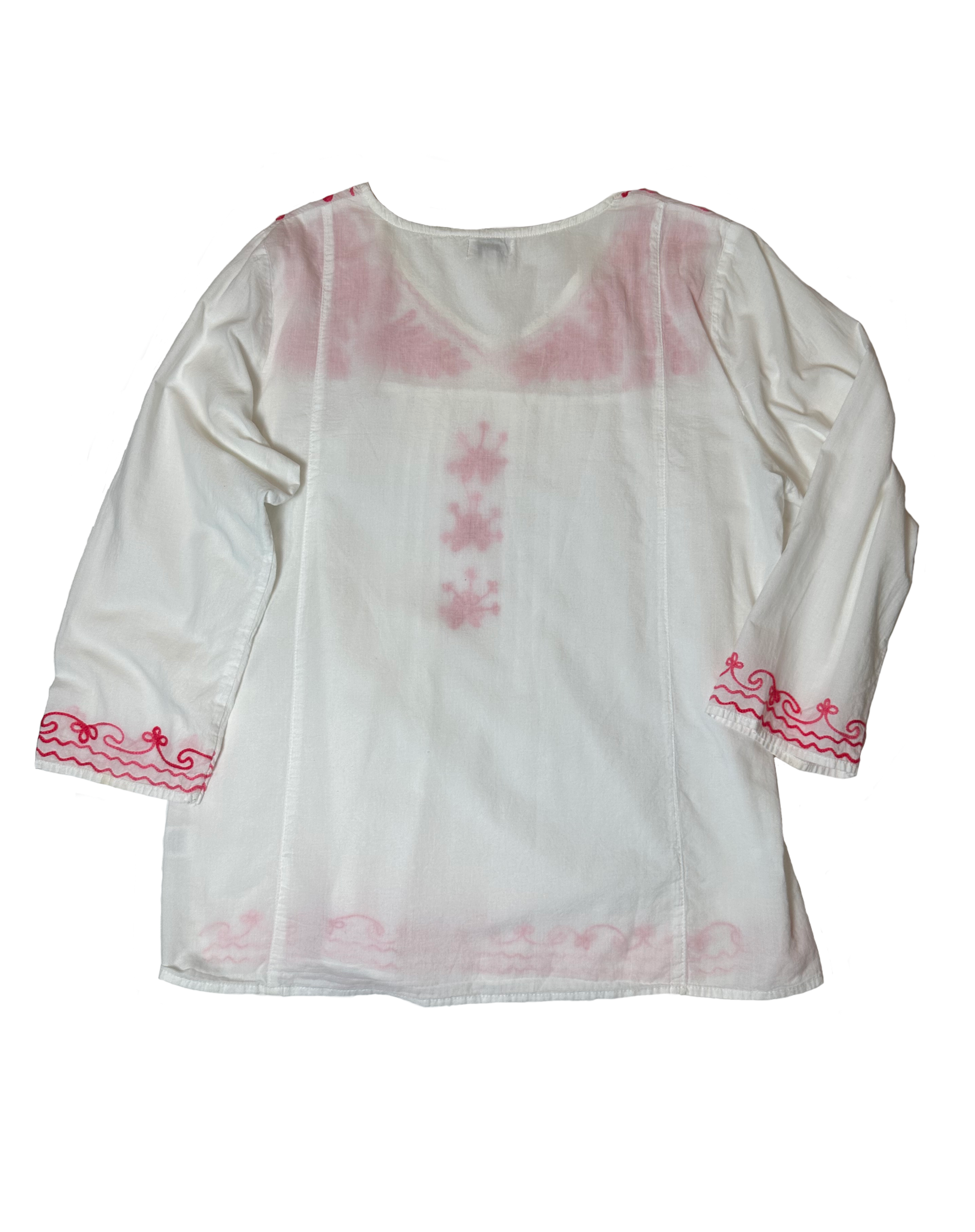 CC Chic Connections White Peasant Blouse with Pink Embroidery Look chic and stylish in this fun, flirty CC Chic Connections white peasant blouse with pink embroidery. Crafted from breathable cotton, its 3/4 sleeves and hot pinkShirtCC Chic Connections White Peasant Blouse with Pink EmbroideryCC Chic Connections White Peasant Blouse