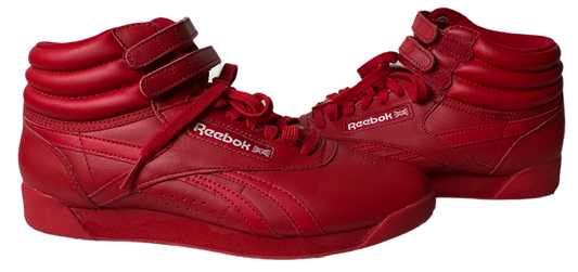Reebok Women’s Freestyle Hi M43399 Red Leather Shoes Sneakers Size 7.5 Add some fiery fun to your shoe collection with these red hi-top sneakers. With a retro design