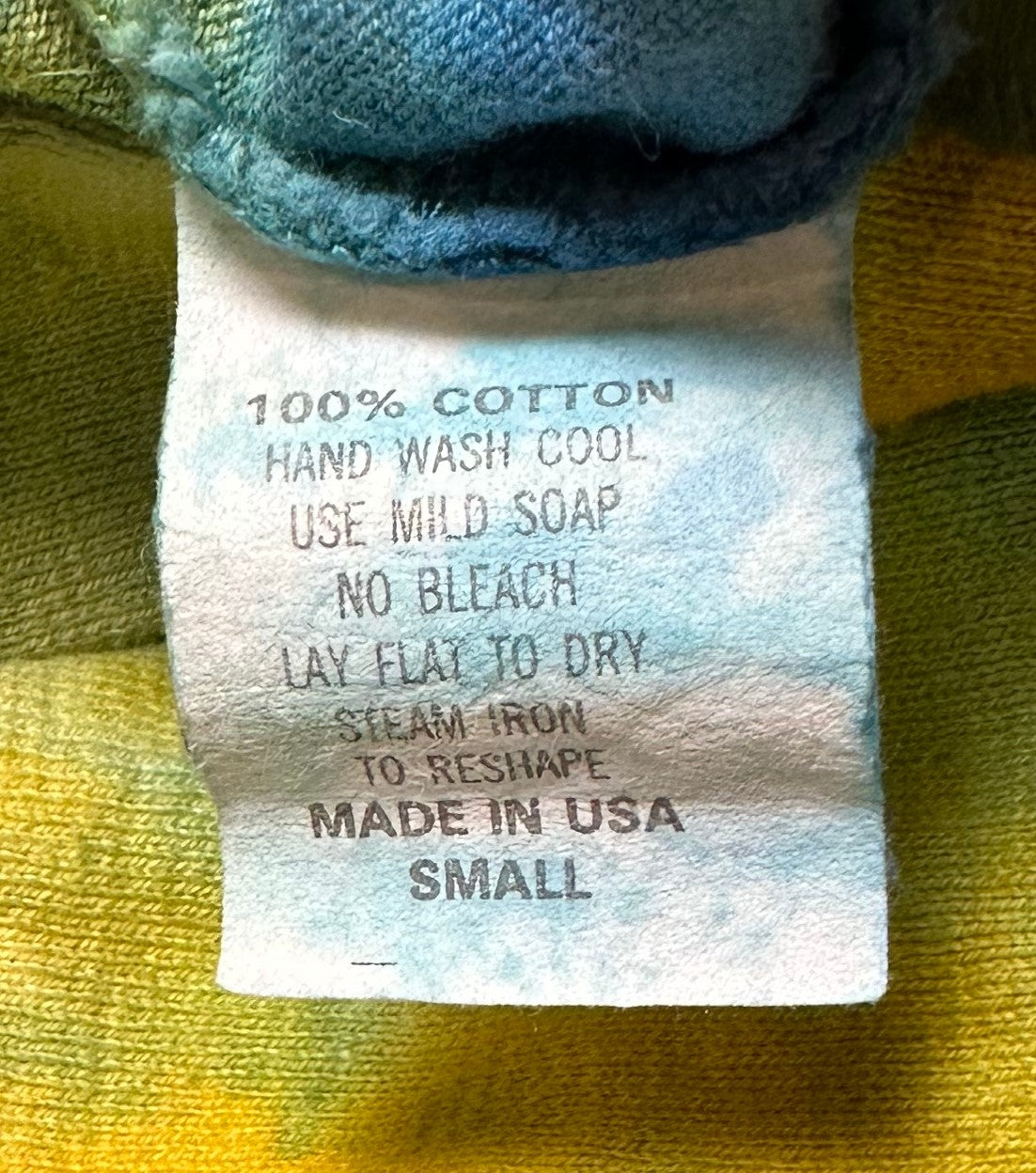 REFRESHED - Lou Nardi Vintage Hand Dyed Multi Color Cotton Skirt Size Lou Nardi Vintage Hand Dyed Multi Color Cotton Skirt Size Small
Adding a splash of color to your wardrobe, this Lou Nardi vintage hand dyed skirt is a unique must-ha