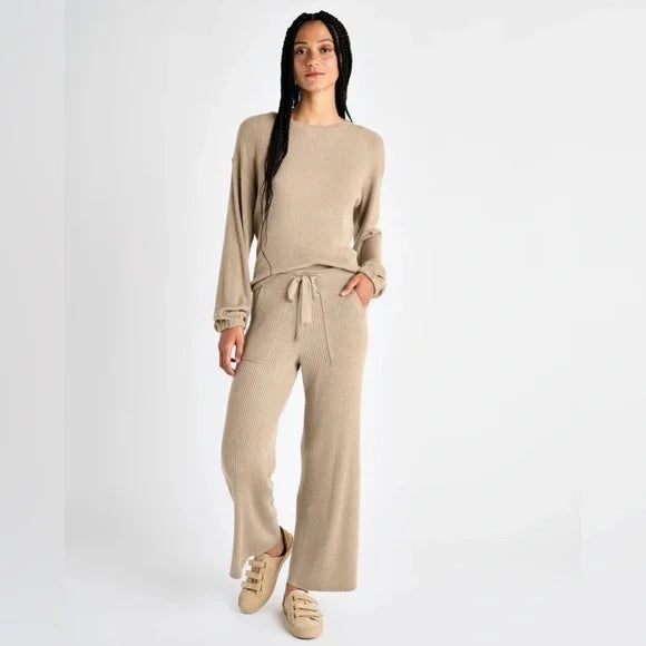 Splendid Georgie Cashblend Rib Sweater Size XL Get ready to experience sweater dressing in a whole new light. The Georgie Rib Sweater is topped with a fabulous bubbl