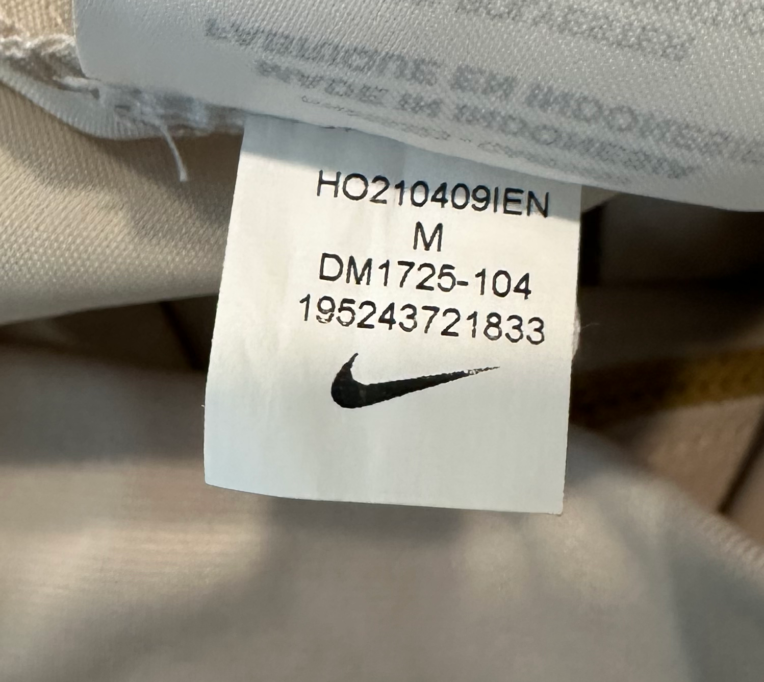 Nike Women's Nude Zip Front Cargo Joggers  Patent Leather Details sze M Effortless style meets functional cool with these cargo joggers that refuse to take themselv