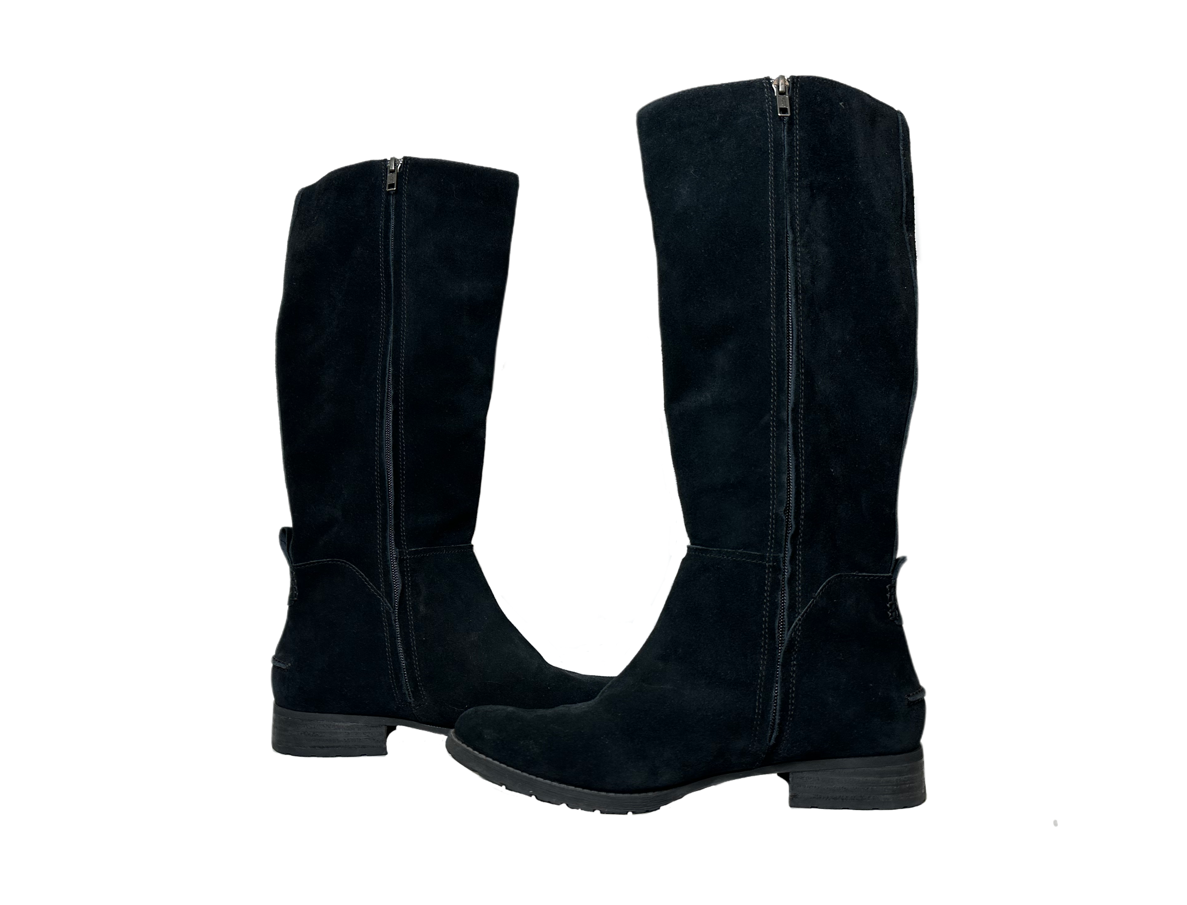 UggThese timeless Ugg Black Sorensen Knee-High Suede Boots are perfect for everyday wear. Made from soft suede with a side zip and low heel for comfort, these boots wilShoesUgg Black Sorensen Knee High Suede BootsUgg Black Sorensen Knee High Suede Boots