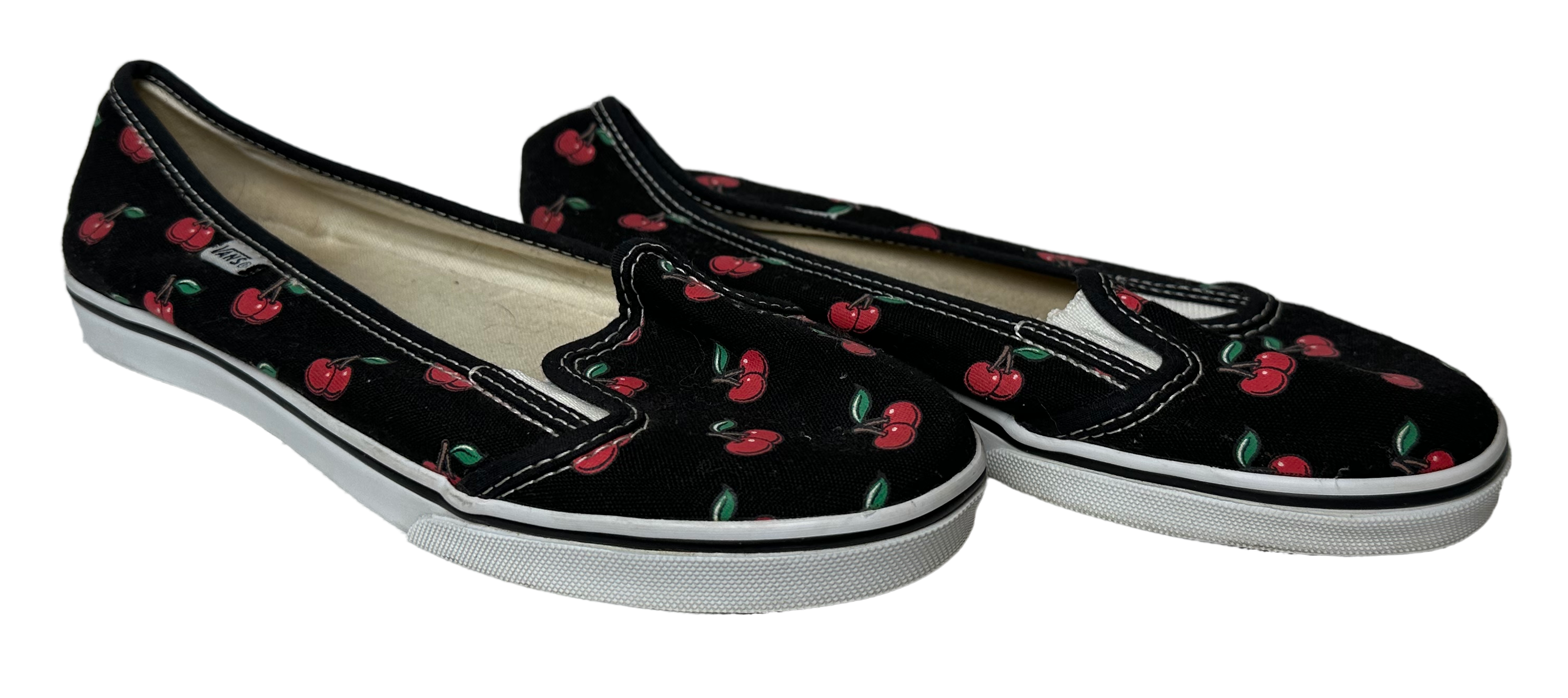 Vans Very Rare KVD Lo-Pro Cherry Slip Ons size 7 Step into style with these Vans Very Rare KVD Lo-Pro Cherry Slip Ons in size 7. The black design is adorned with a p