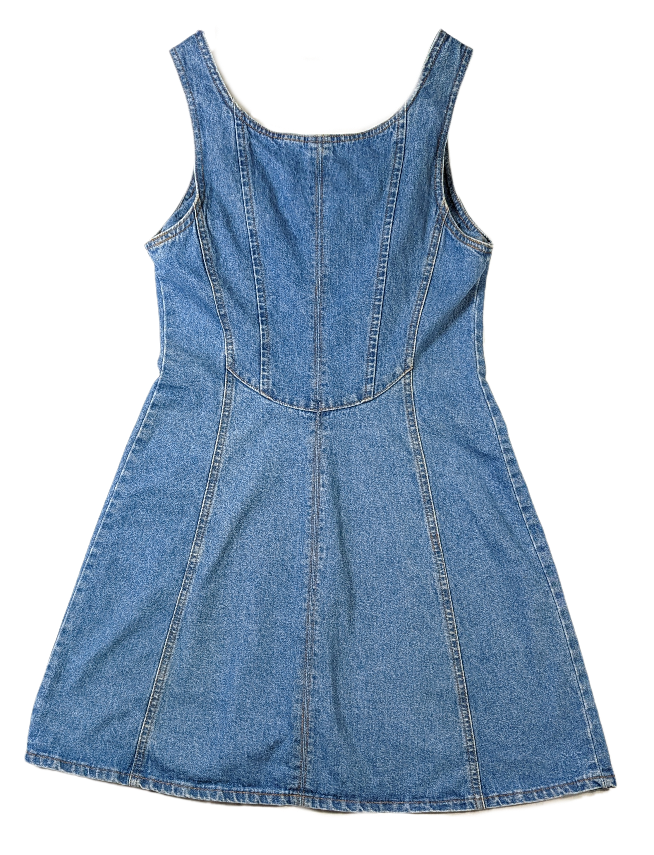 NY Jeans Vintage Denim Button Front Dress is a summer essential! Crafted from 100% cotton and featuring a classic button front, it's perfect to take you from day to nighDressesVintage Denim Button front dressVintage Denim Button front dress