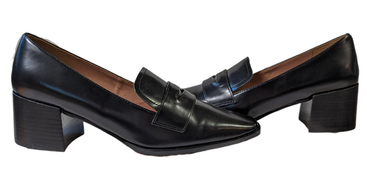 Linea Paolo Miramar Black Leather Penny LoafersWhat a beautiful pair of shoes.  These will go with a cute skirt and knee highs or a great pair of jeans!  They are like new, without a mark on them.