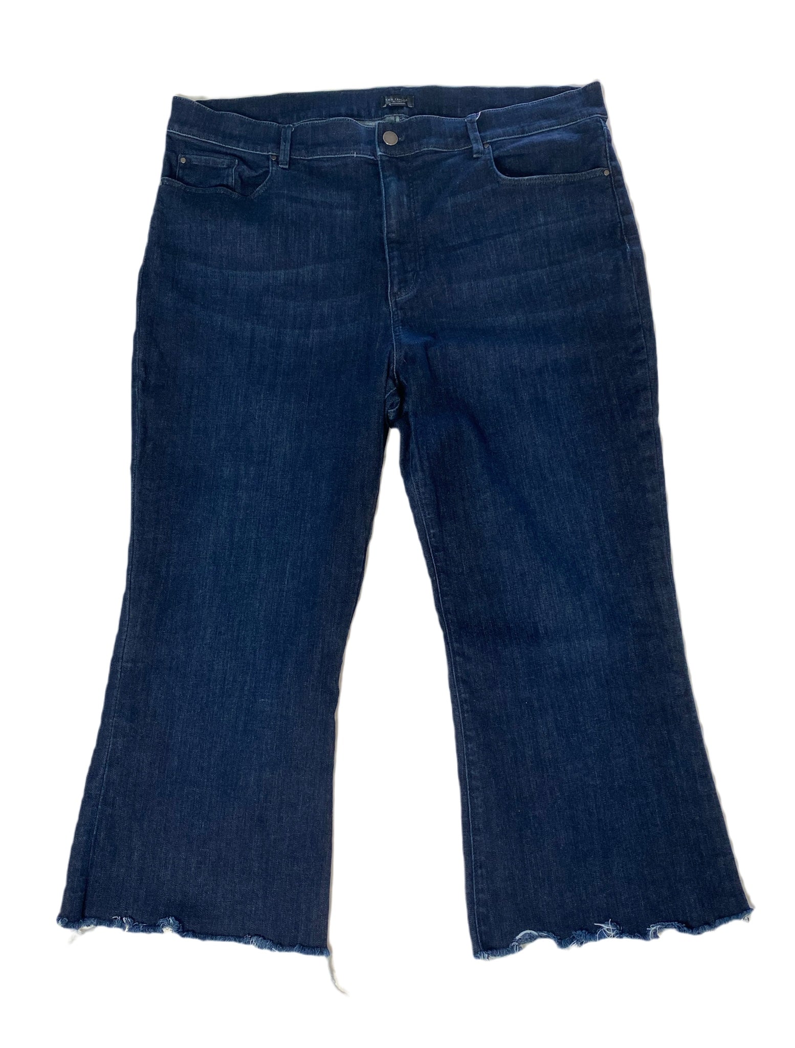 Ann Taylor Factory Frayed Hem Cropped Jeans Dark blue denim wash. Cropped jeans with frayed hem.