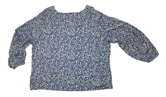 Time & TruTime &amp; Tru blue and white floral print top with split neck and long sleeves with puff at bottom.
Pair this with white or light blue capris for a perfect outfit.Womens TopsTime & Tru Blue and White Floral print TopWhite Floral print Top
