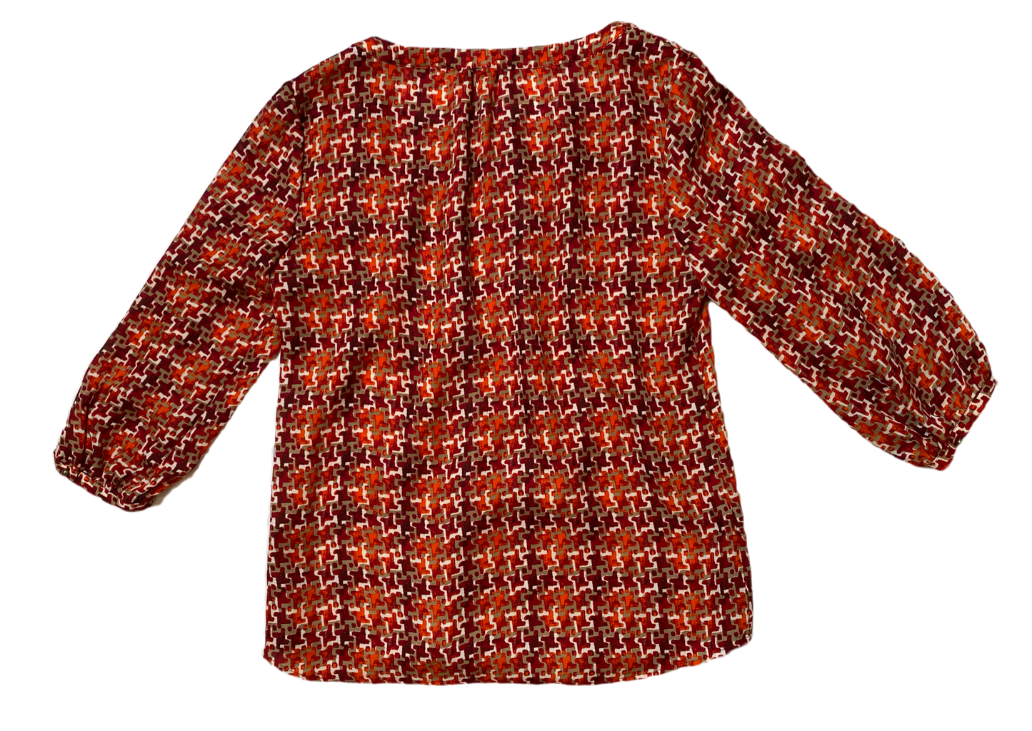 Banana Republic Multi Color Print BlouseBanana Republic fall multi color print blouse with 3/4 sleeves and a split neck with button detail.
This top is a great transition piece to bring you from Summer int