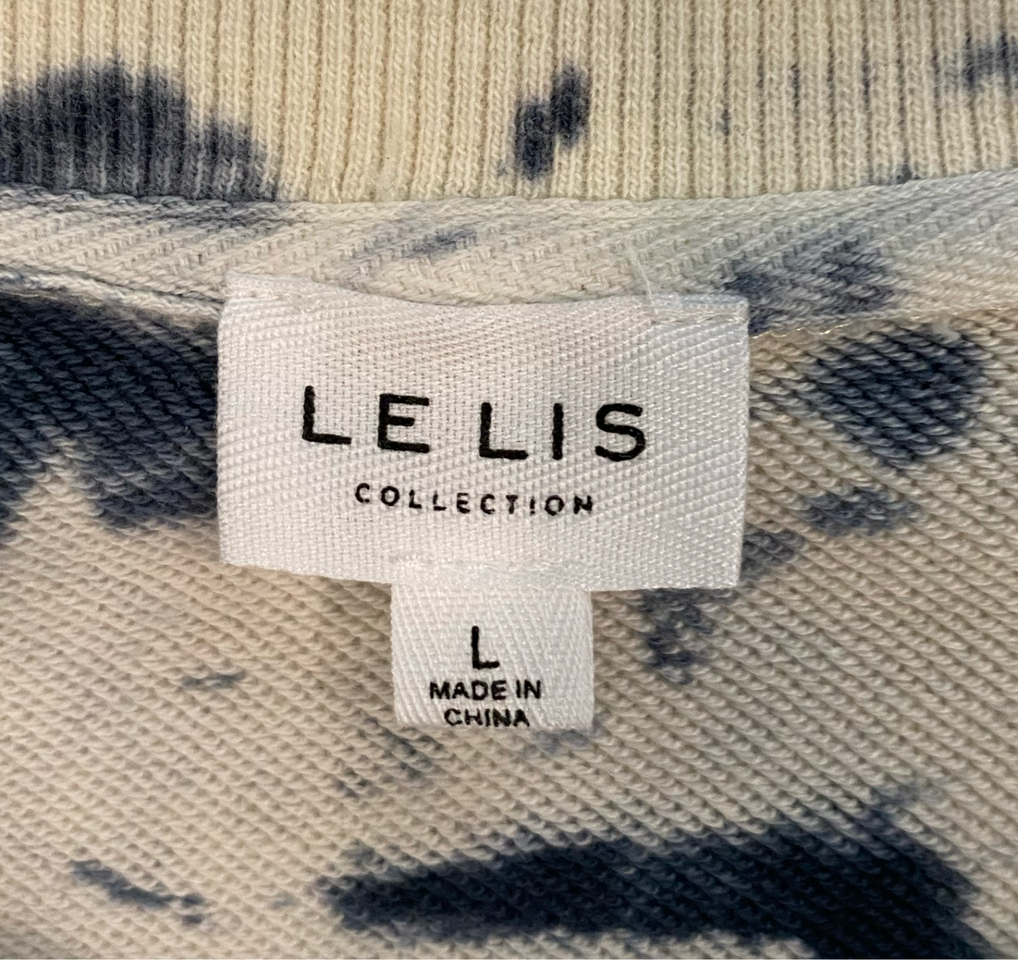 LE LIS Tie Dye Crop Sweatshirt Blue and white cropped tie dye sweatshirt.