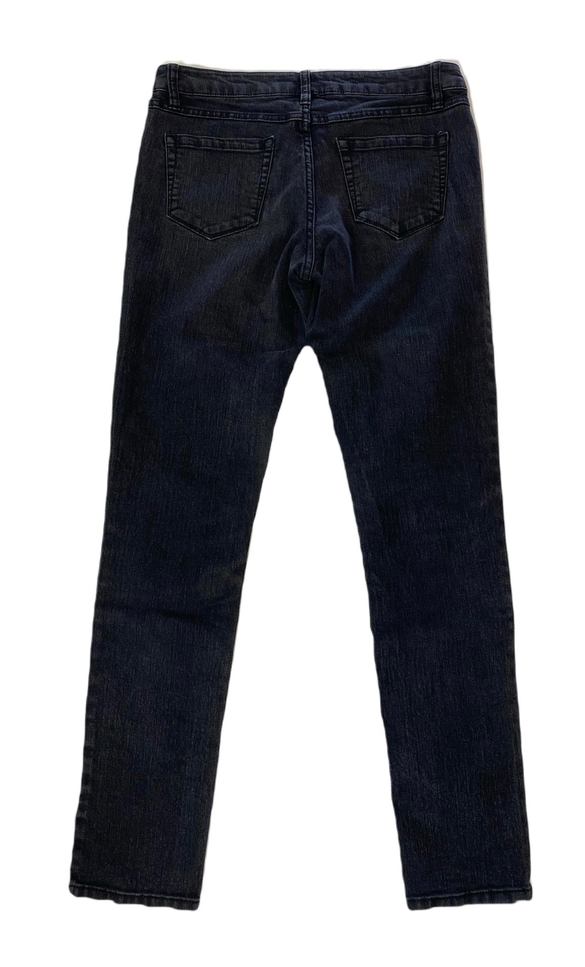 d jeans Black Denim Jeans Experience the ultimate blend of style and comfort with d jeans Black Denim Jeans. Crafted with high-quality denim, these jeans feature a c