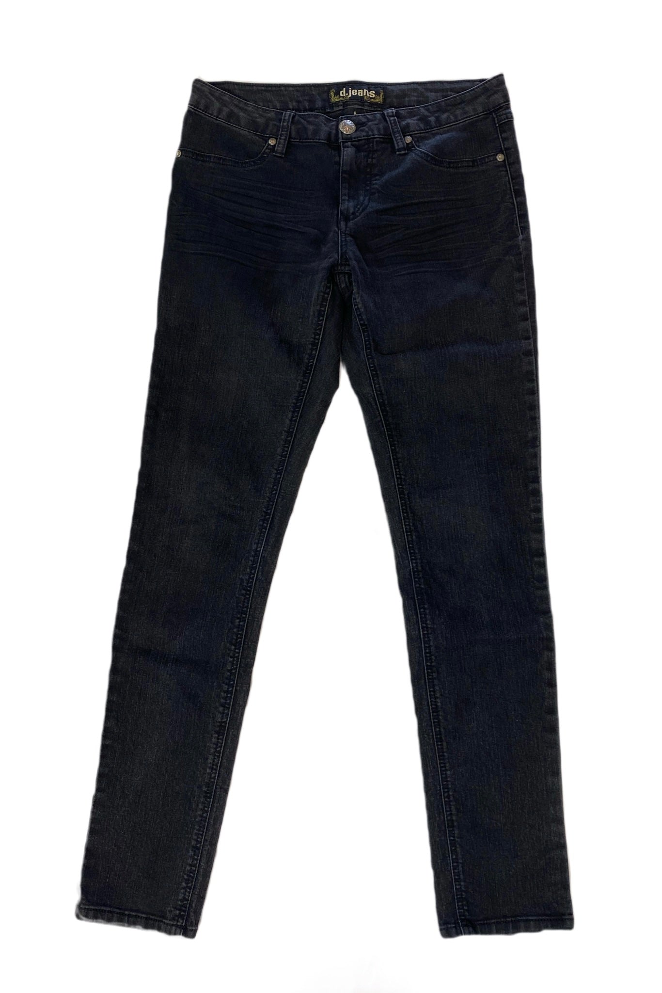 d jeans Black Denim Jeans Experience the ultimate blend of style and comfort with d jeans Black Denim Jeans. Crafted with high-quality denim, these jeans feature a c