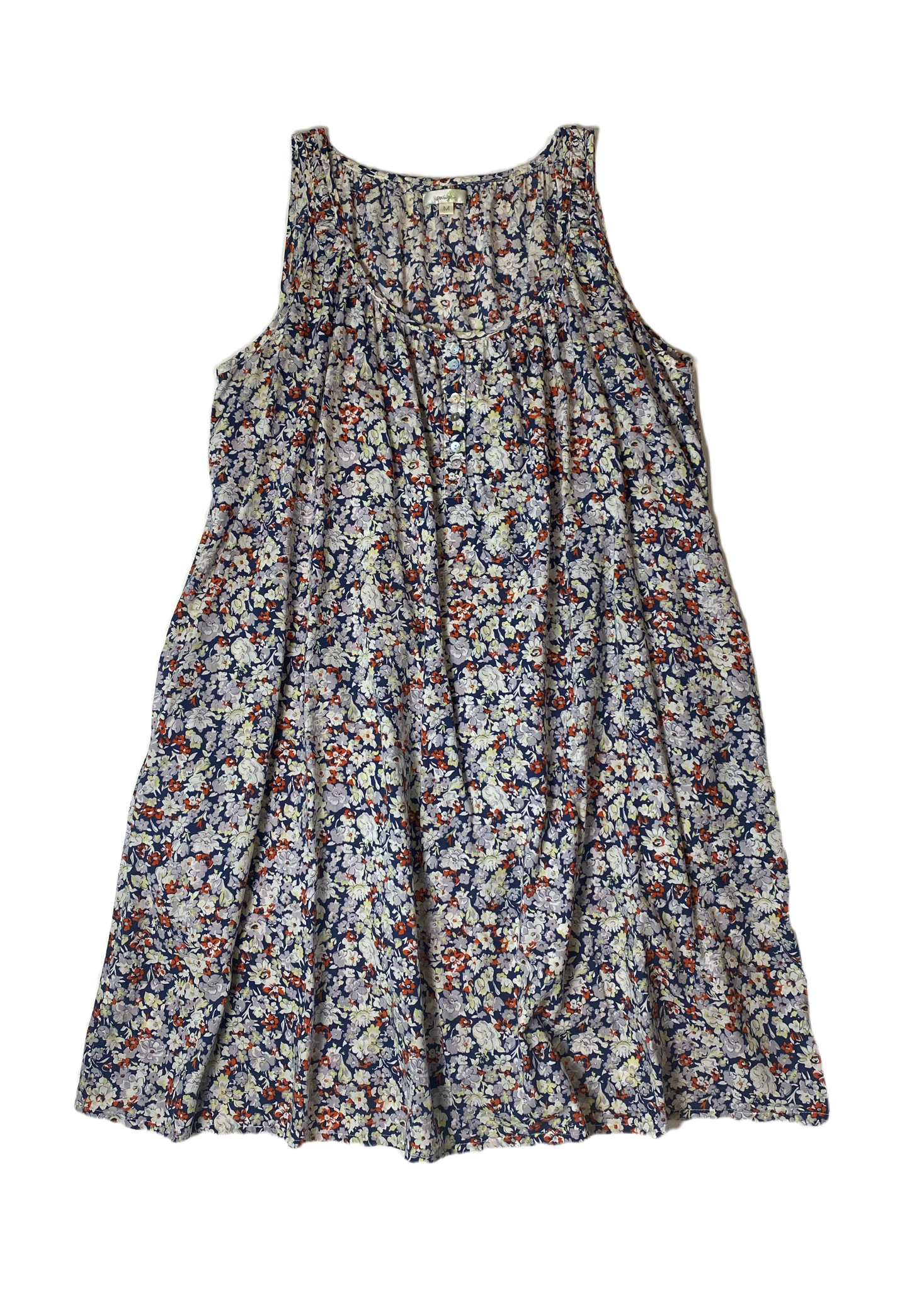 Porridge Floral Print SundressPorridge scoop neck drawstring waist floral print sundress.
This dress would look so cute with a denim jacket and white sneakers!