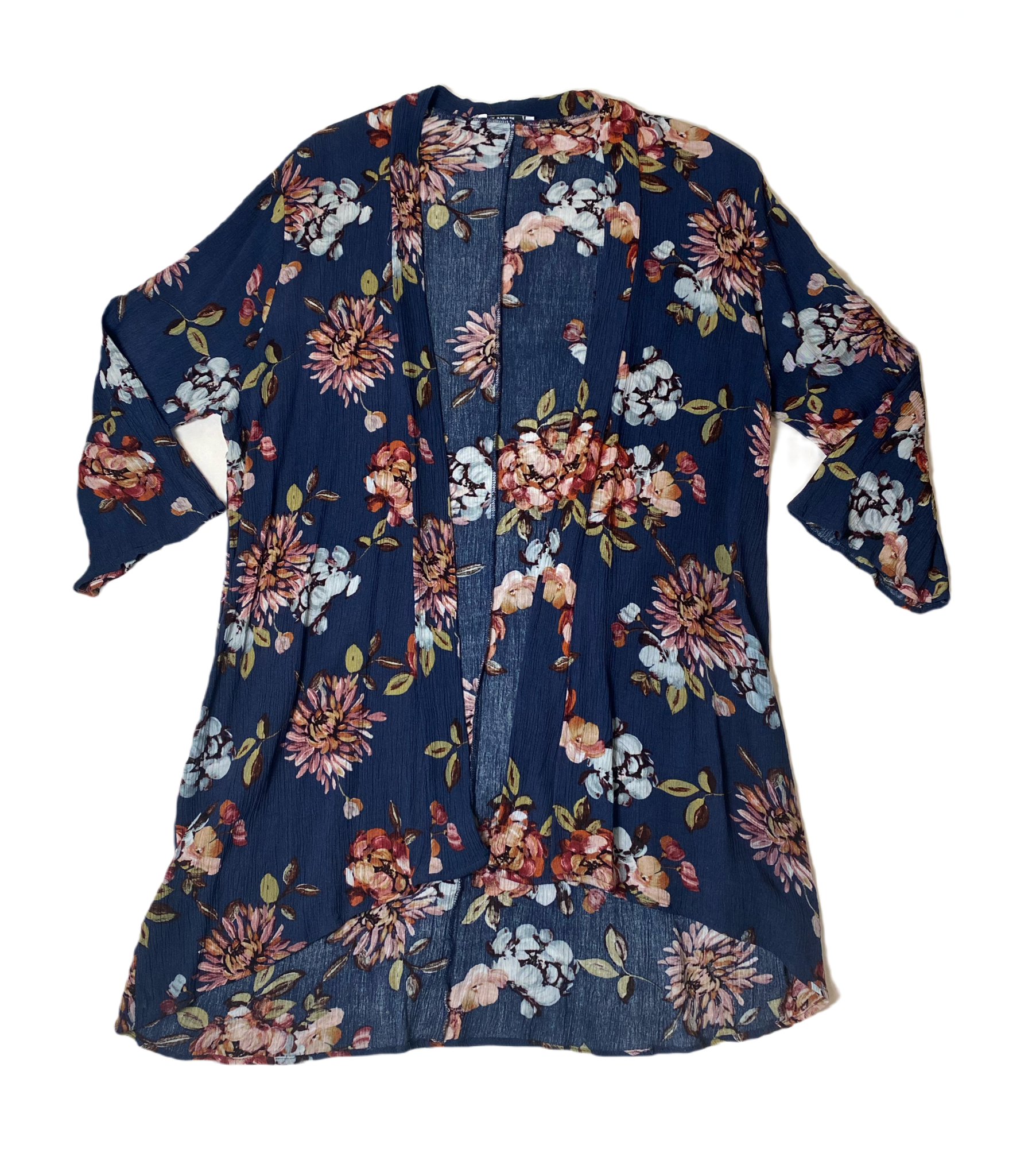 Pink Clover Floral Open CardiganPink Clover open front blue cardigan with floral print.
This would look great with a white tank and cute wedge heels!