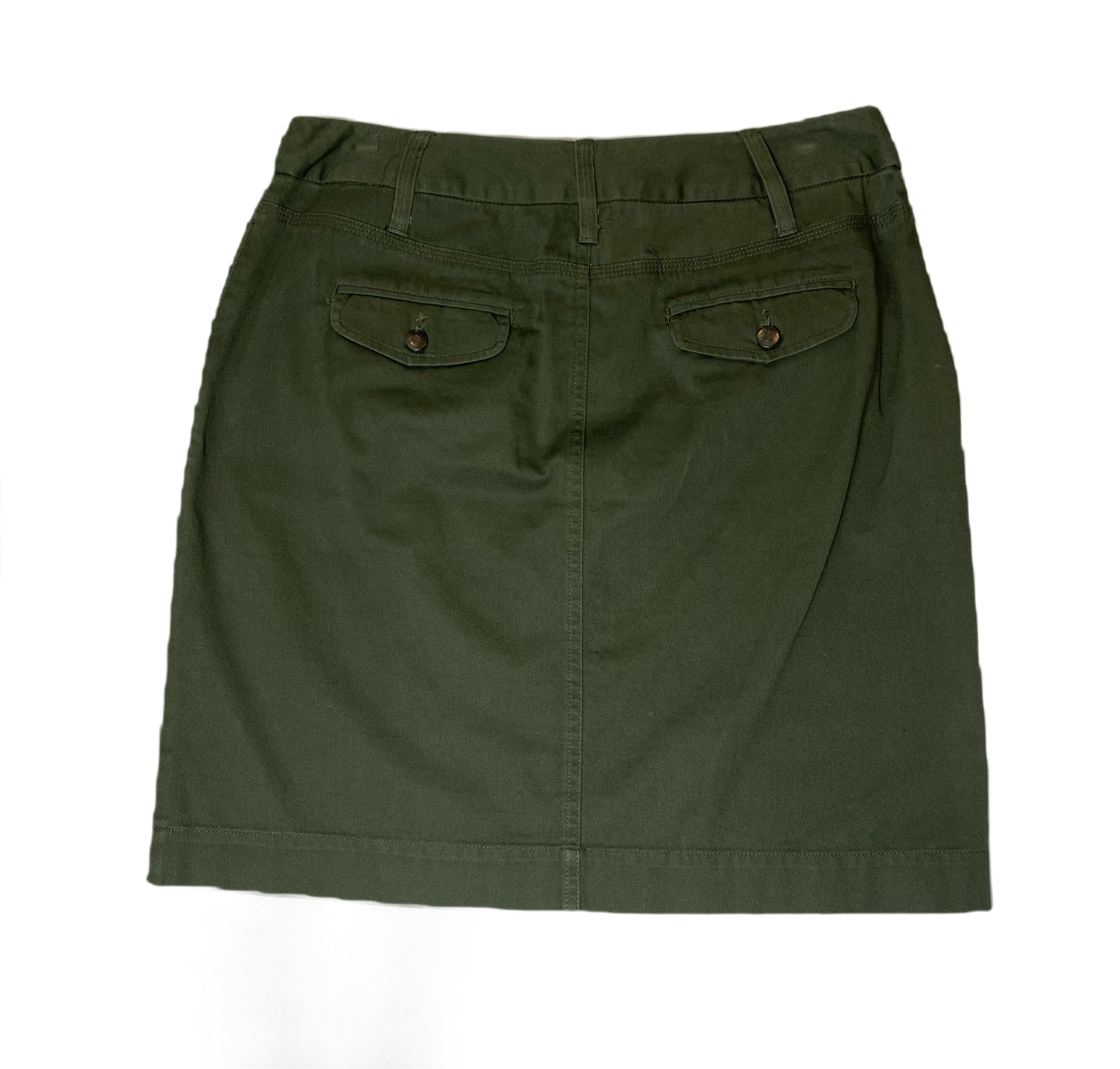 For the Republic Short Green Skirt For the Republic short straight green skirt with pockets.
Wear this as a neutral color with sandals and a denim jacket for an easy day out and about.