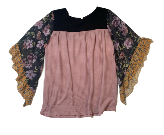 UnmarkedMauve and black shirt with multi colored flowy printed sleeves.
What a great shirt to transition into Fall with!! Pair with leggings or jeans.Womens TopsMauve Shirt with Flowy Printed SleevesFlowy Printed Sleeves