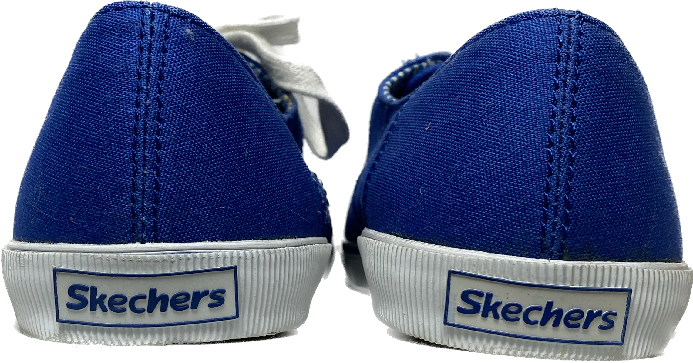 Skechers Bright Blue Cali SneakersThe perfect color sneaker for all seasons! 
Pair with other bright colors for a "pop" with your blue jeans for an easy day out.