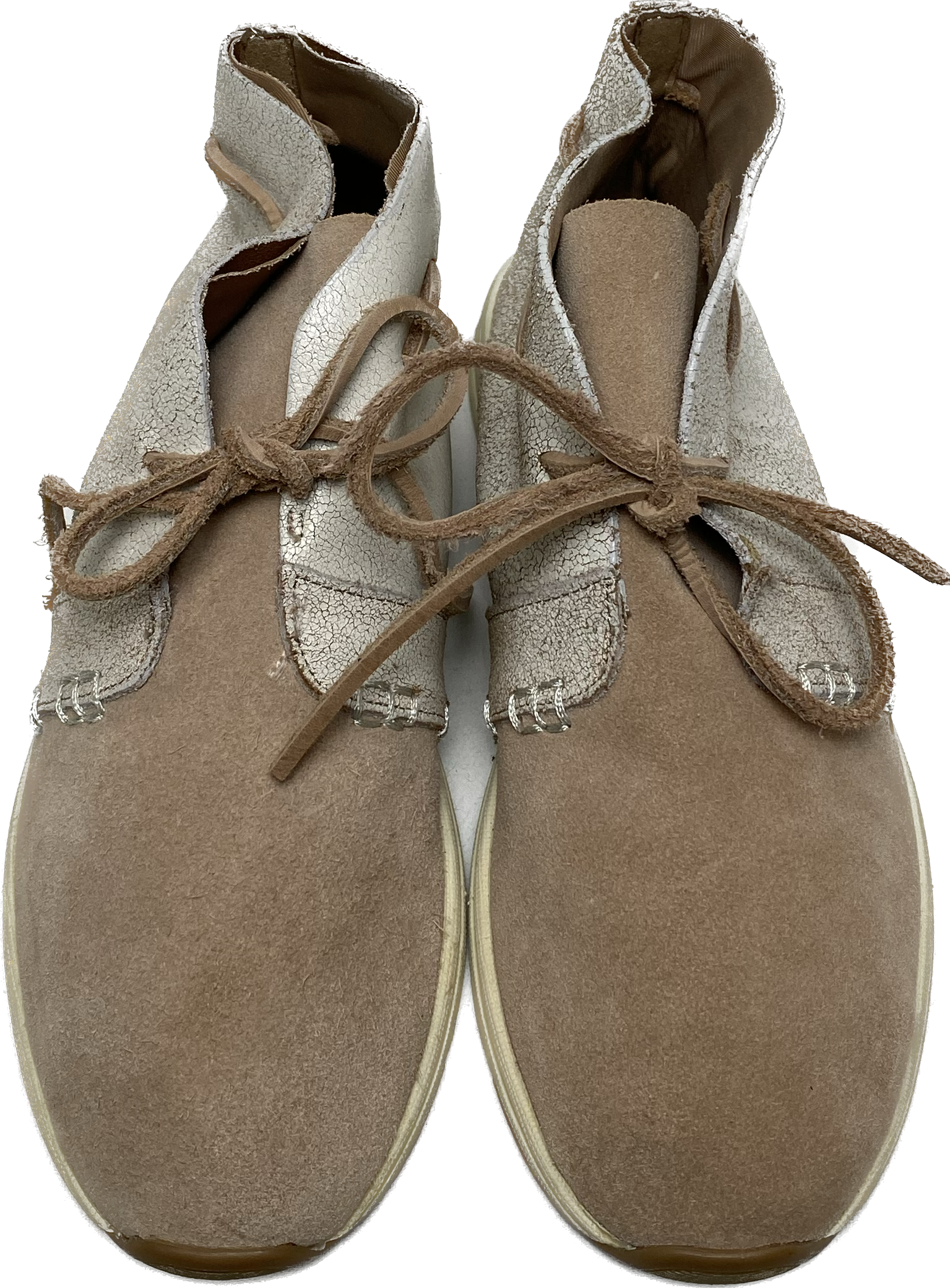 Aerosoles Sing Song Tan Leather Drawstring BootieThese drawstring booties are trending with the two tone leather and crackled detail. 
Wear these for a casual day out and about.