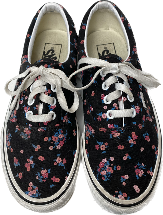 Vans "Ditsy Floral" Lace Up Sneakers Super cute sneakers, perfect to wear year round!