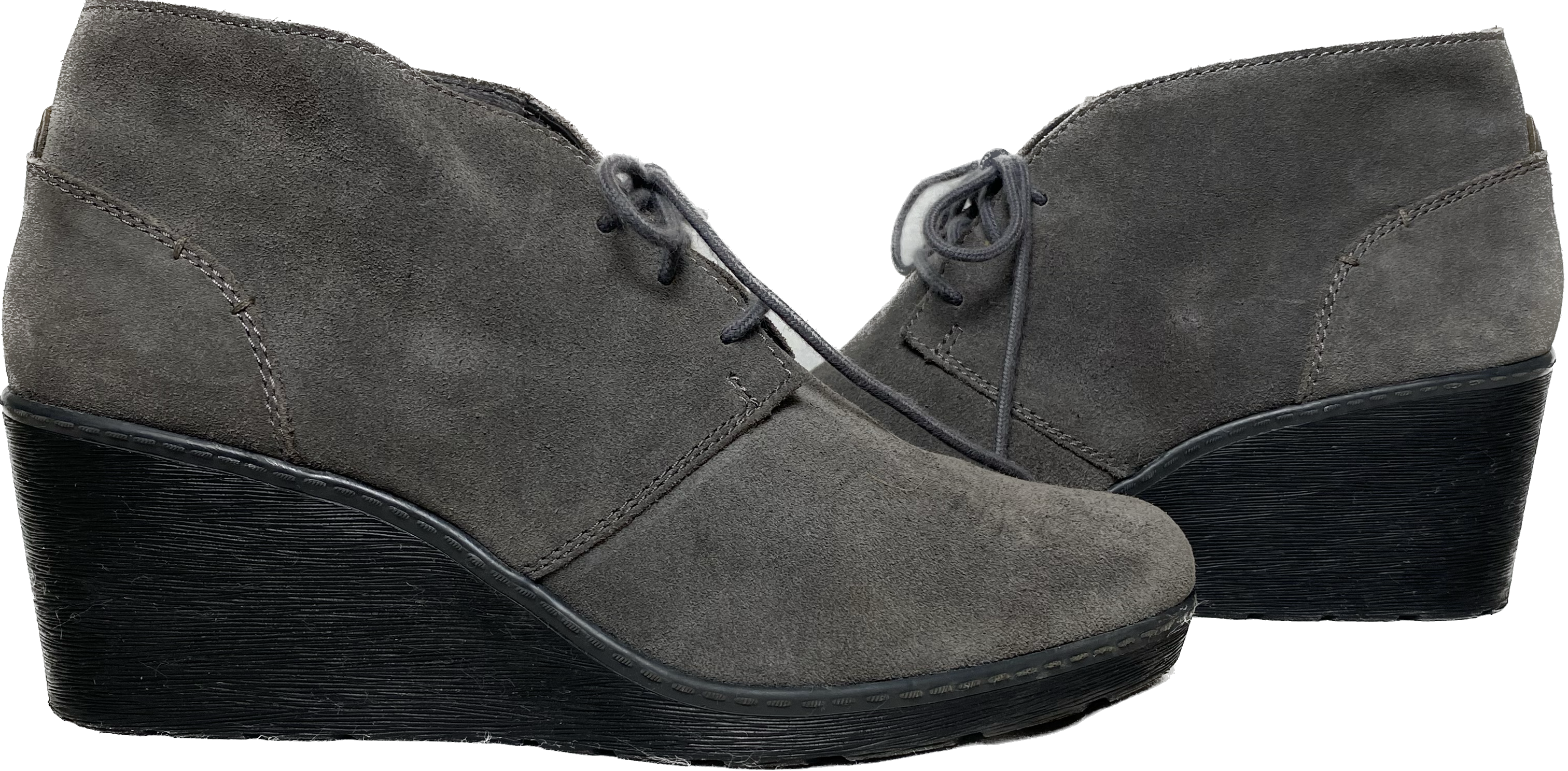 Collection by Clarks Grey Suede Wedge Lace Up Shoes Elevate your style with these Collection by Clarks grey suede wedge lace up shoes. With a cushion soft insole and