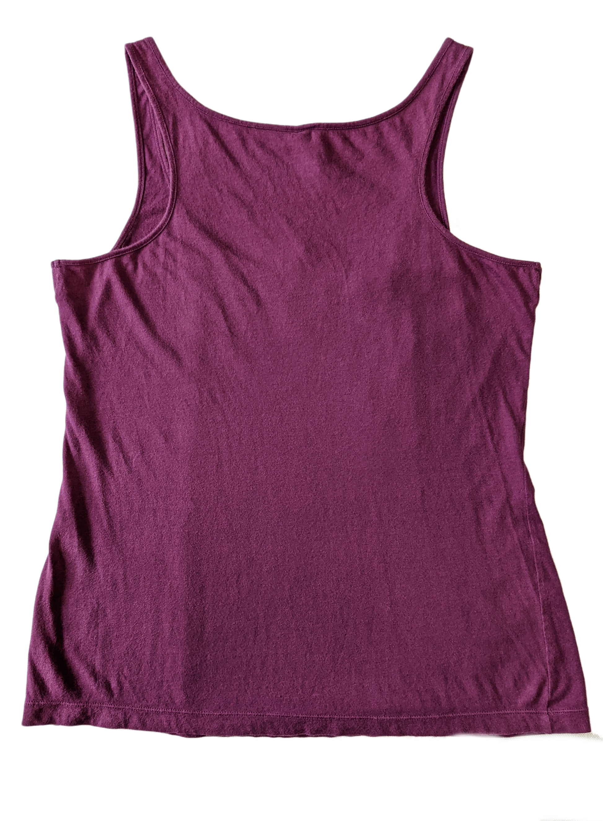 Eloise By Anthropologie Magenta Tank With Pink Bow detail Unleash your playful side in the Eloise tank by Anthropologie! This tank features a vibrant magenta color an