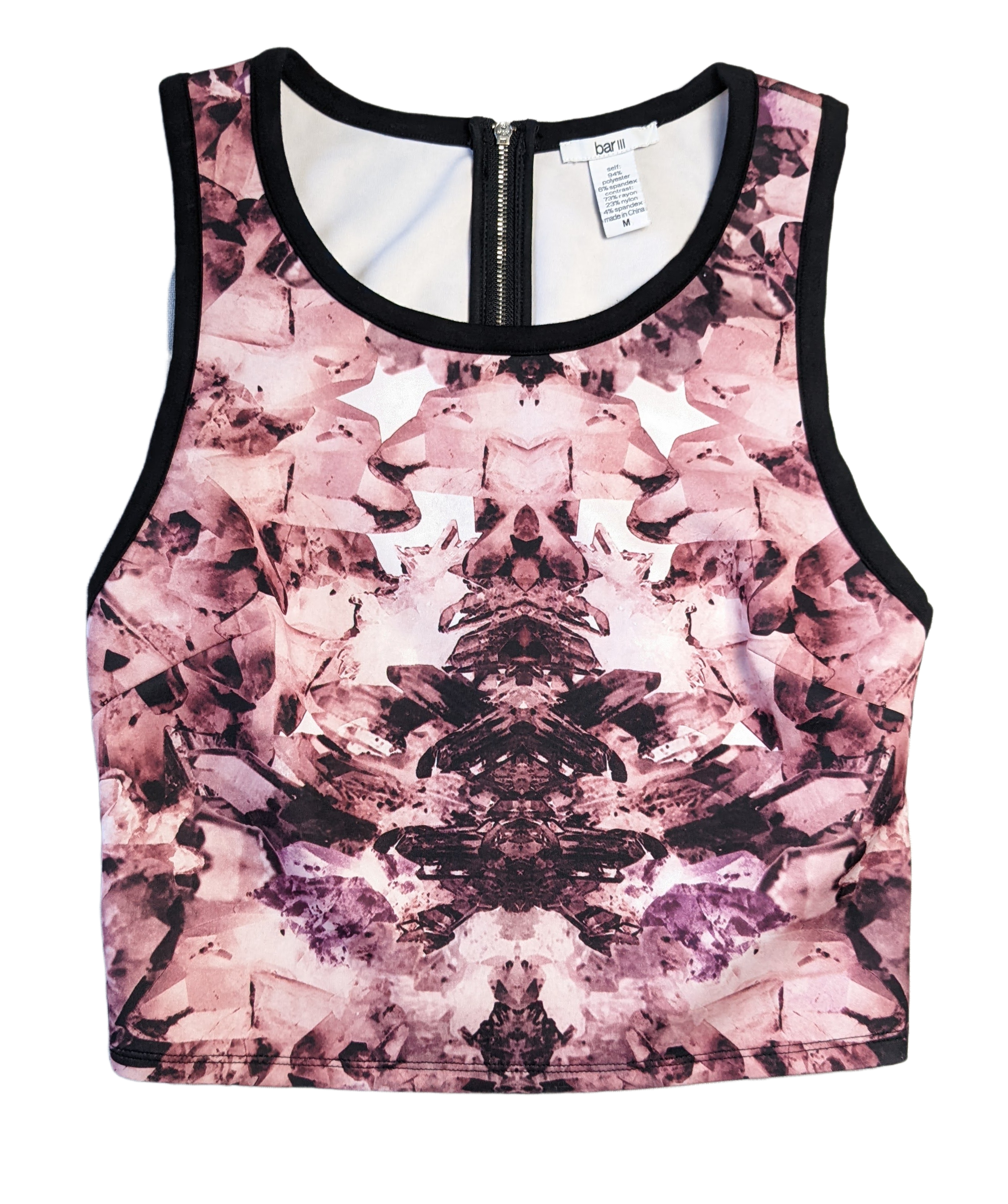 Bar III Scuba Floral Print Cropped Tank with Back ZipThis is a great tank to layer under a denim jacket with a pair of high waisted leggings!  Or, wear this with shorts and sandals in warmer weather.  Either way, you w