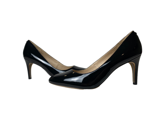 Sam Edelman Black Paten Leather Round Toe PumpsSuch great classic black pumps! These shoes will go with everything from your favorite little black dress to those perfectly worn in jeans.