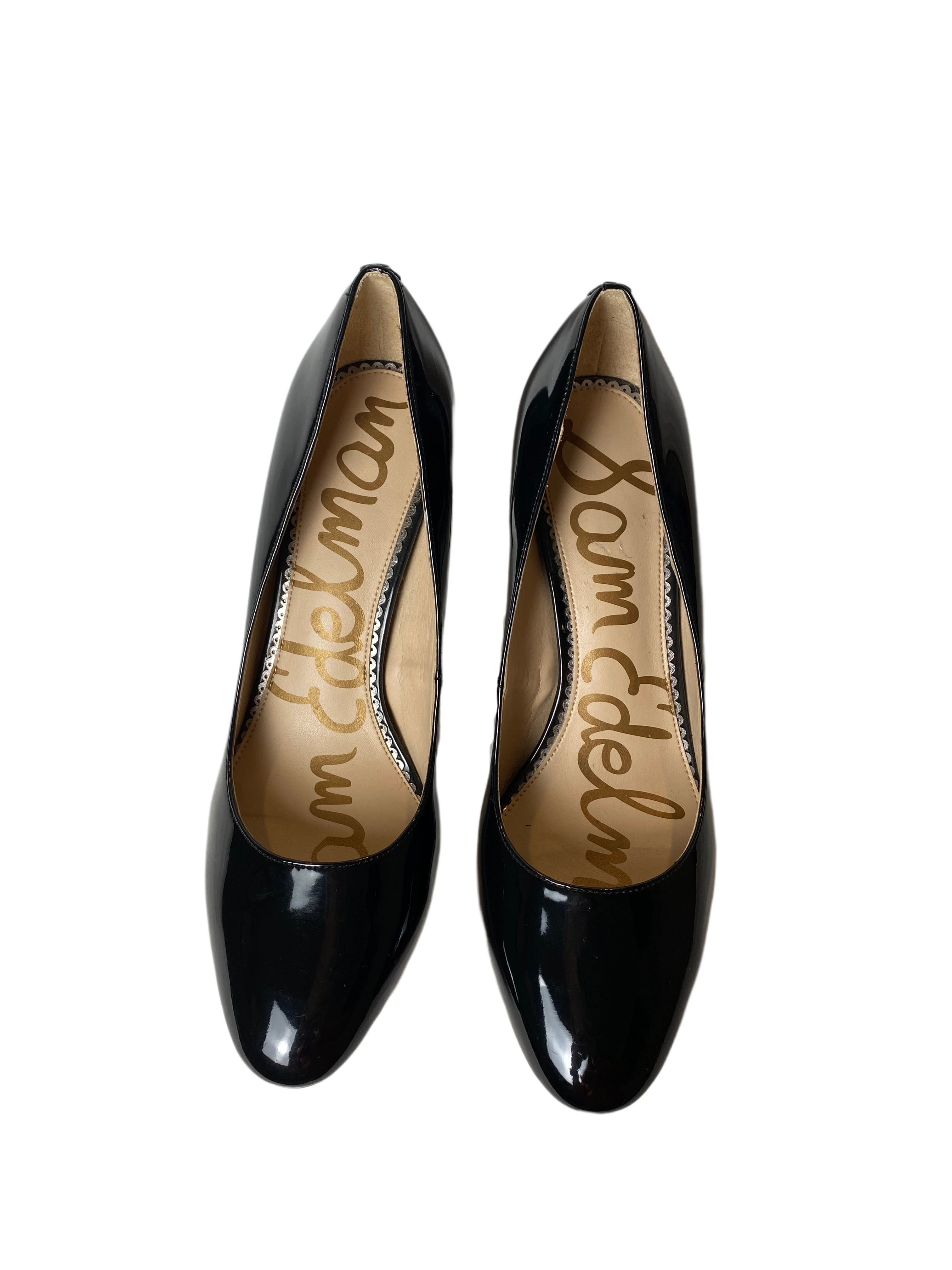 Sam Edelman Black Paten Leather Round Toe PumpsSuch great classic black pumps! These shoes will go with everything from your favorite little black dress to those perfectly worn in jeans.