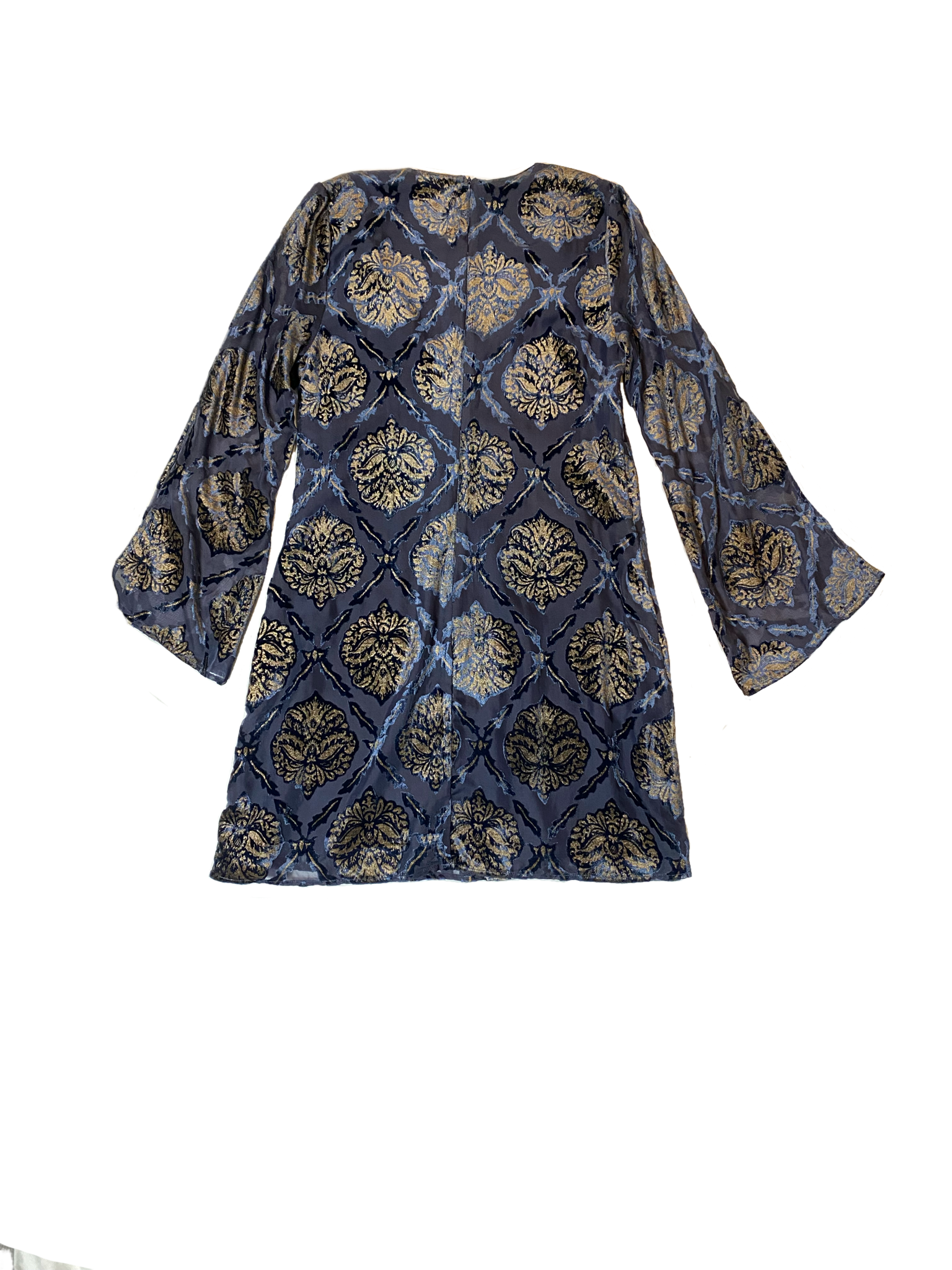 ASTR Blue & Gold Velvet Burn-out Tunic DressThis delicate blue with gold velvet bun-out dress has a V-neck with long sleeves with slits.
Wear dressed up with heels, or dressed down with knee highs and chunky l