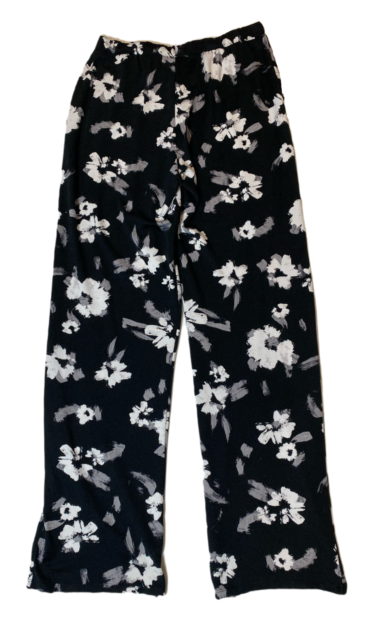 Simply Vera Vera Wang Black and White Floral Lounge Pants  Size S Unwind in style with these Simply Vera Vera Wang lounge pants. Featuring a trendy black and white f